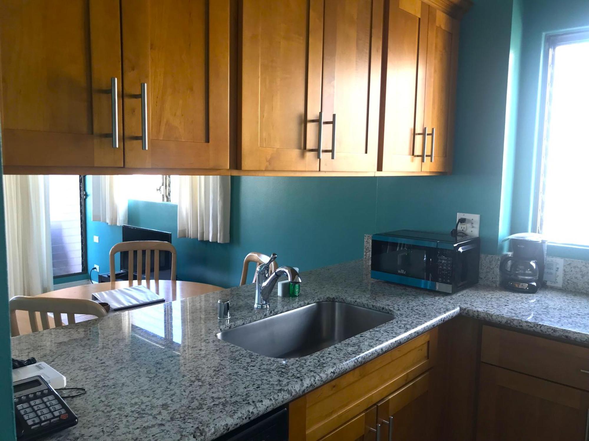 Royal Kuhio 1812 - 1br With Partial Ocean View In The Heart Of Waikiki With Free Parking! Holiday home Honolulu