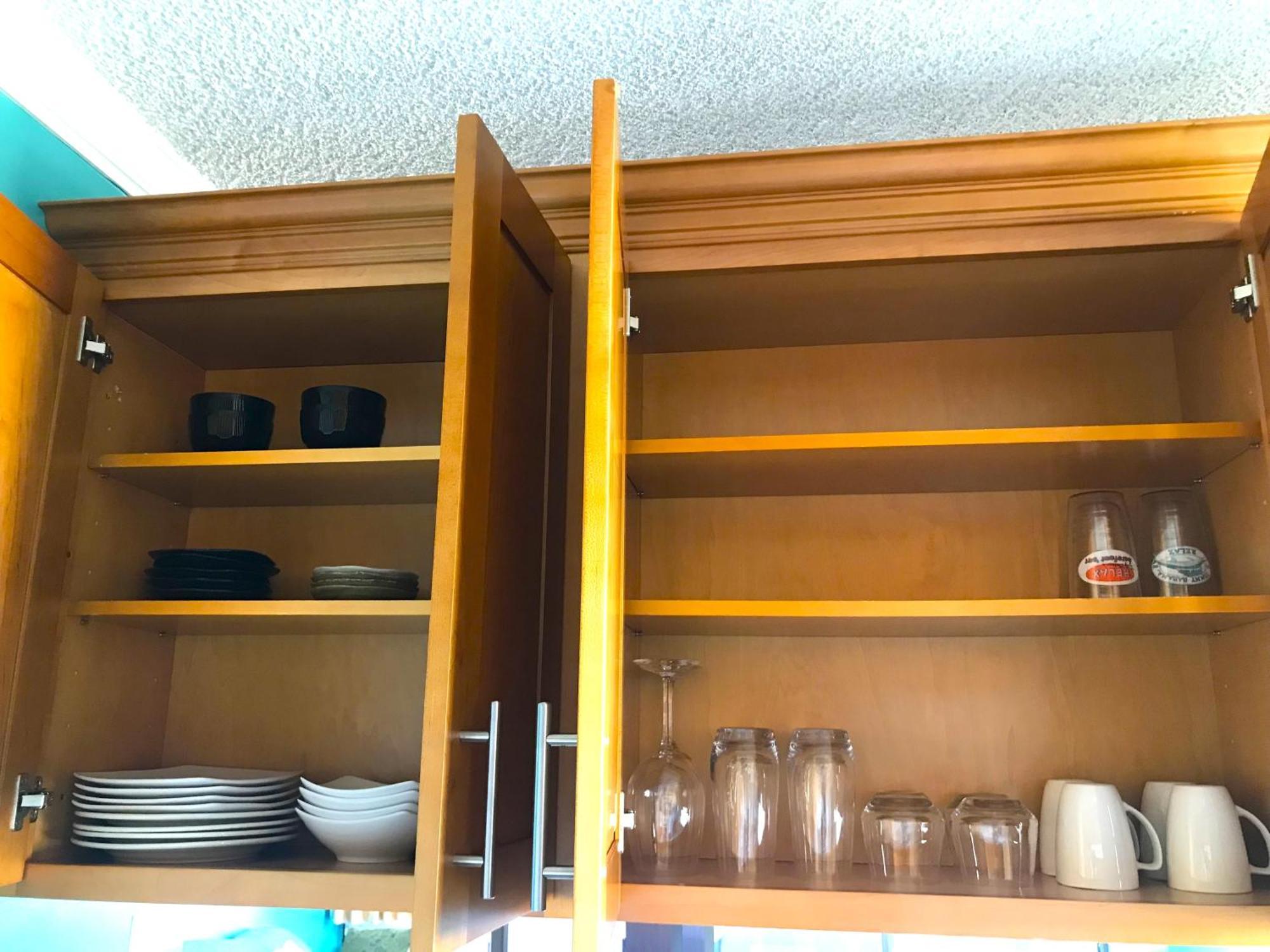 Royal Kuhio 1812 - 1br With Partial Ocean View In The Heart Of Waikiki With Free Parking! Holiday home Honolulu