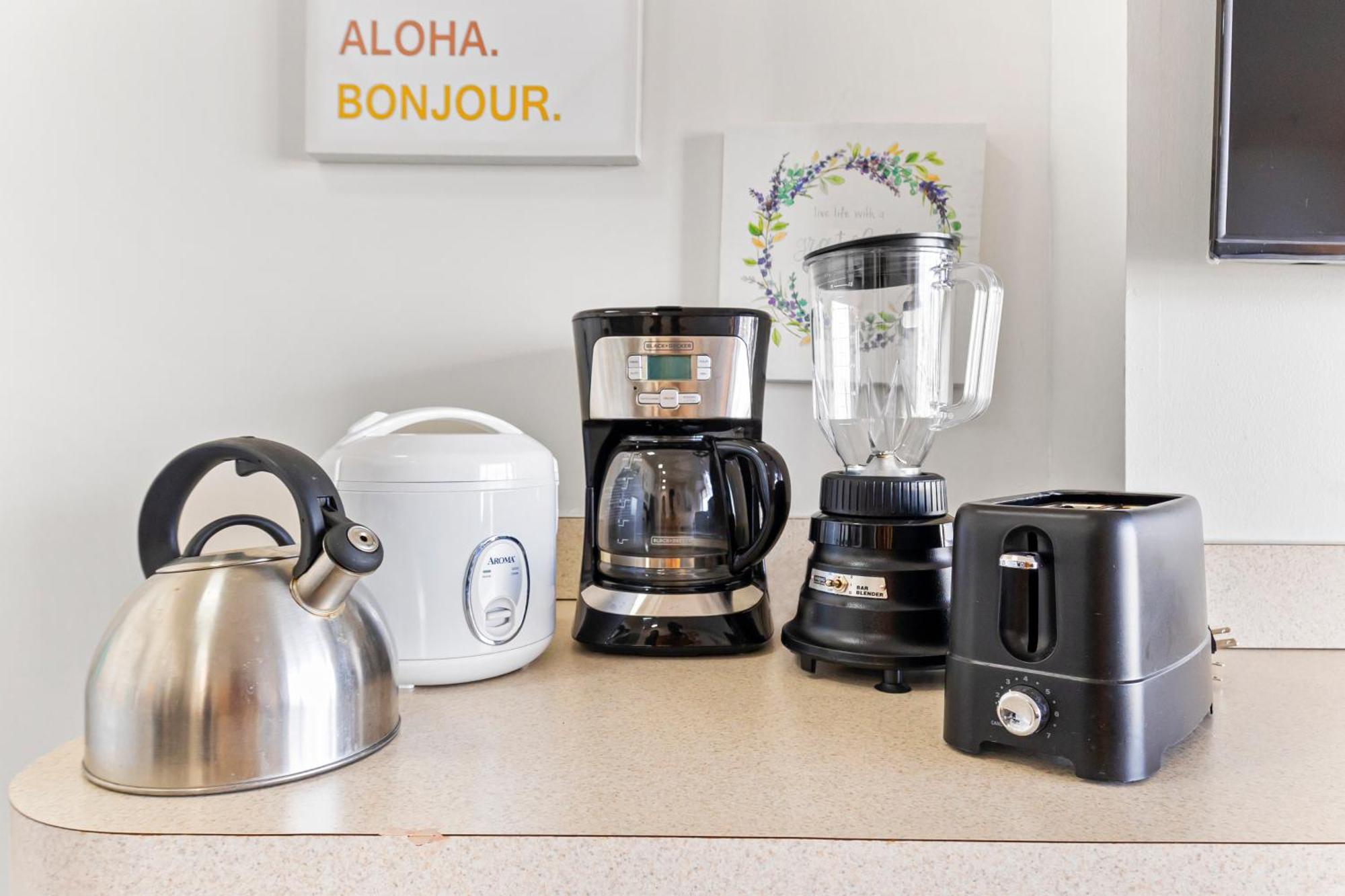 Apartment Ocean View Suite, Near Beach & Free Parking! Honolulu