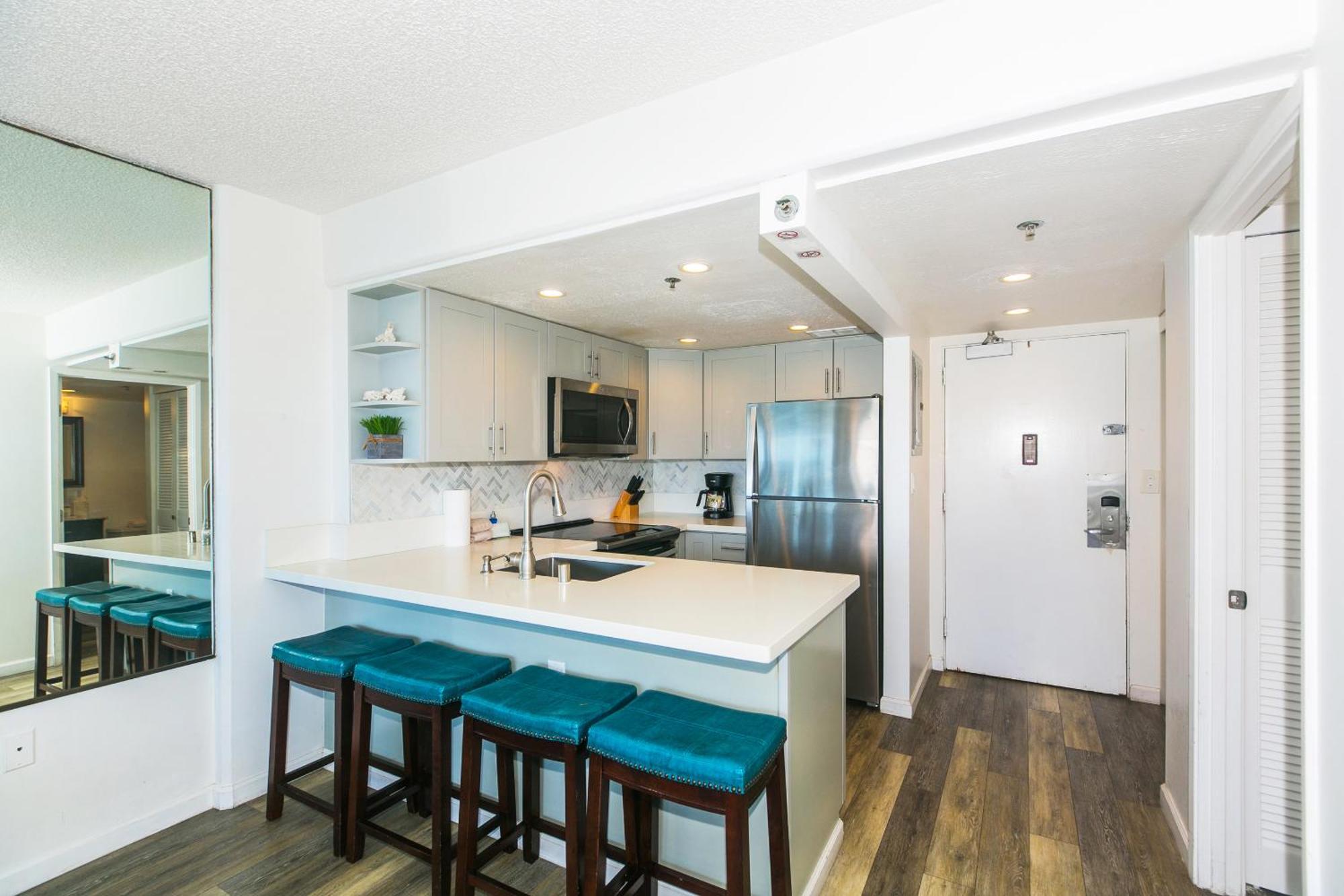 Apartment Ilikai Tower 1837 Yacht Harbor View 1br Honolulu