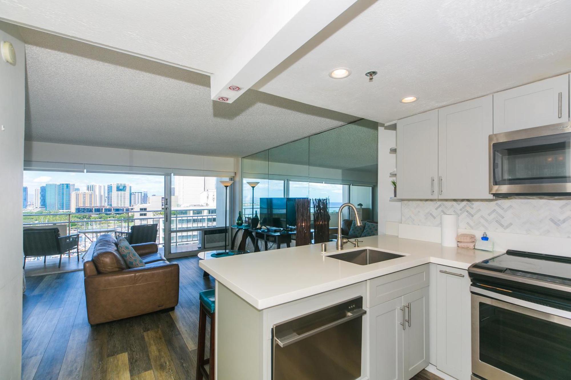 Ilikai Tower 1837 Yacht Harbor View 1br Honolulu