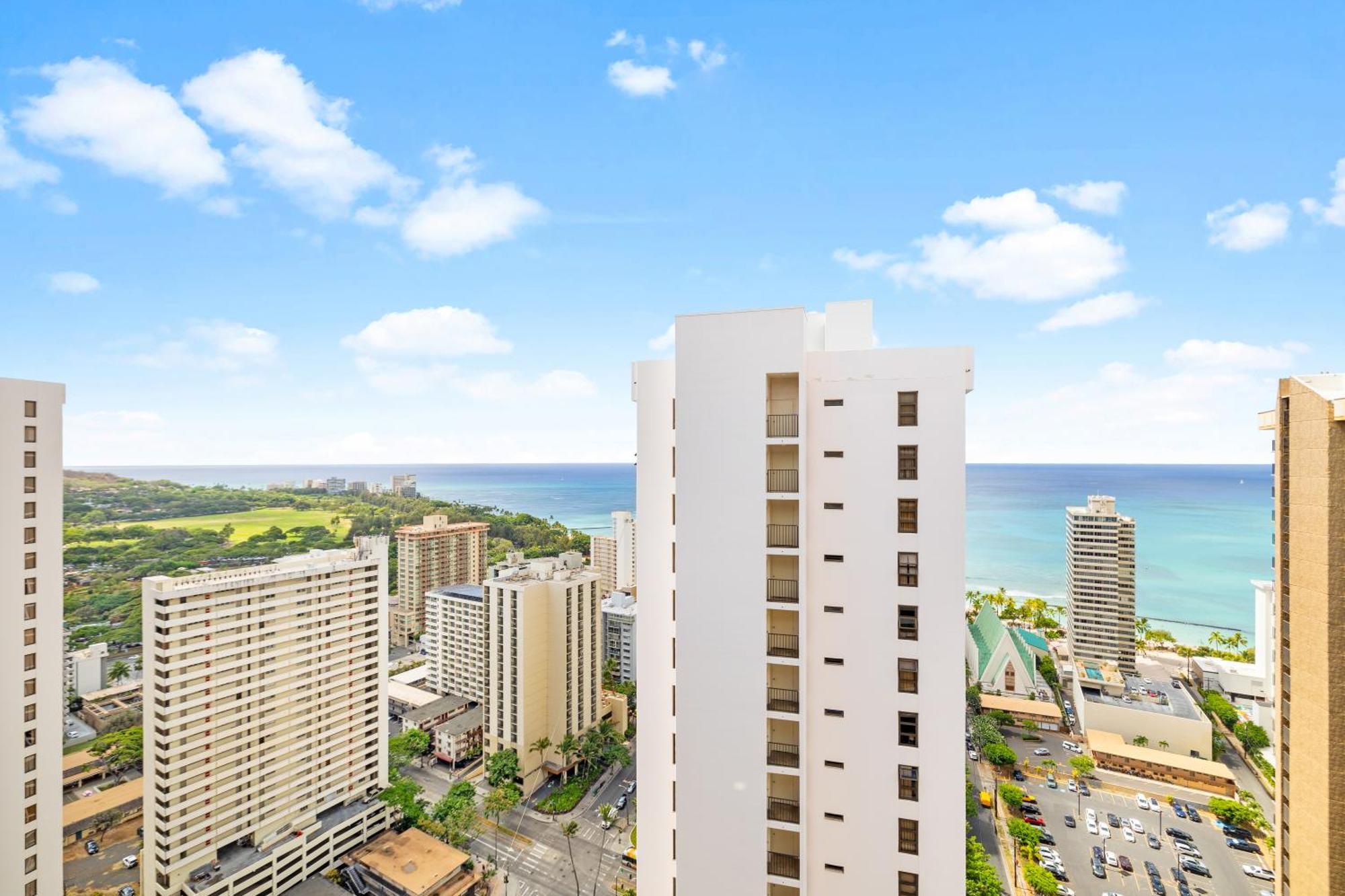 Apartment Heart Of Waikiki - Ocean View With Free Parking Honolulu