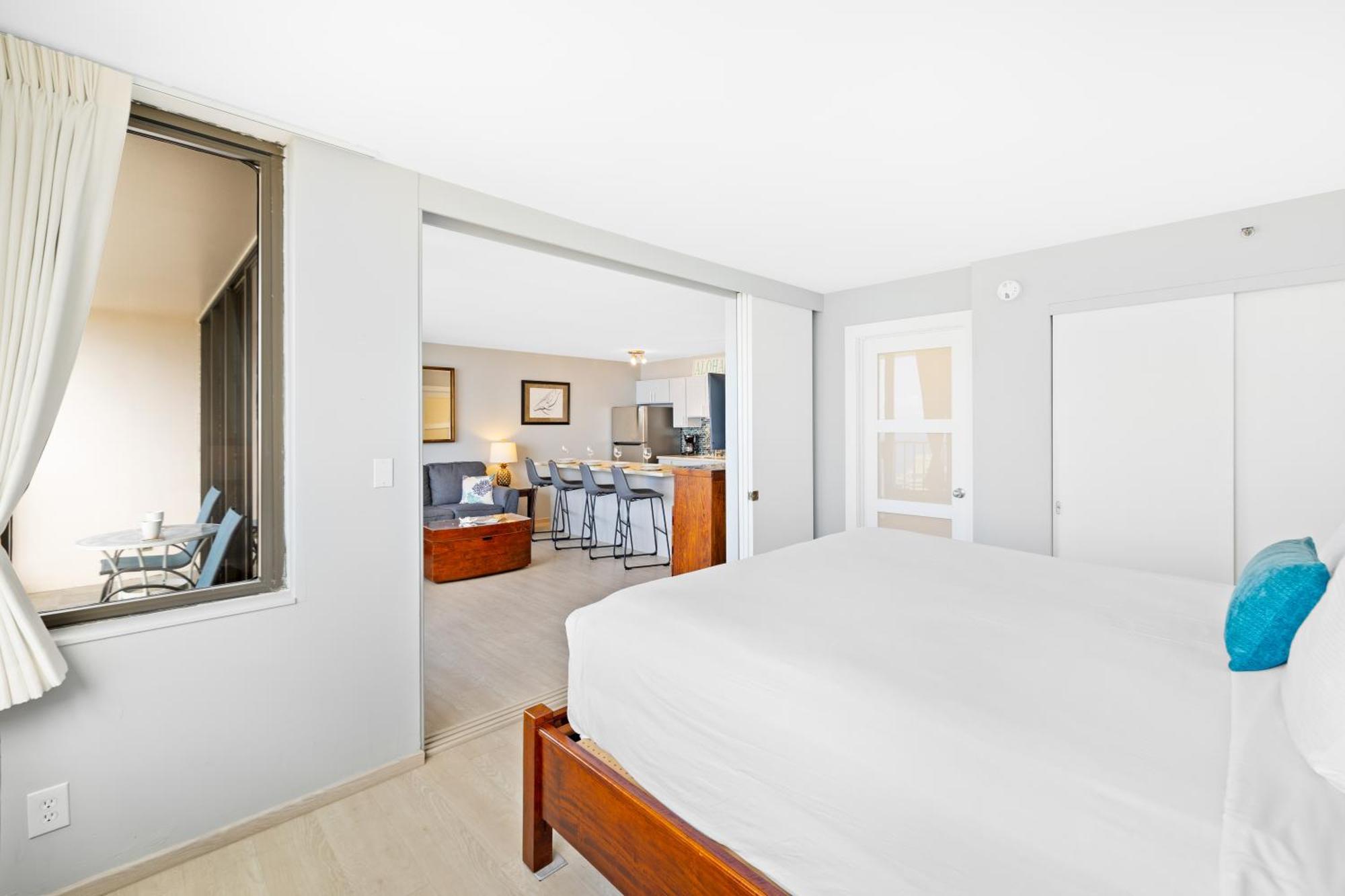 Heart Of Waikiki - Ocean View With Free Parking