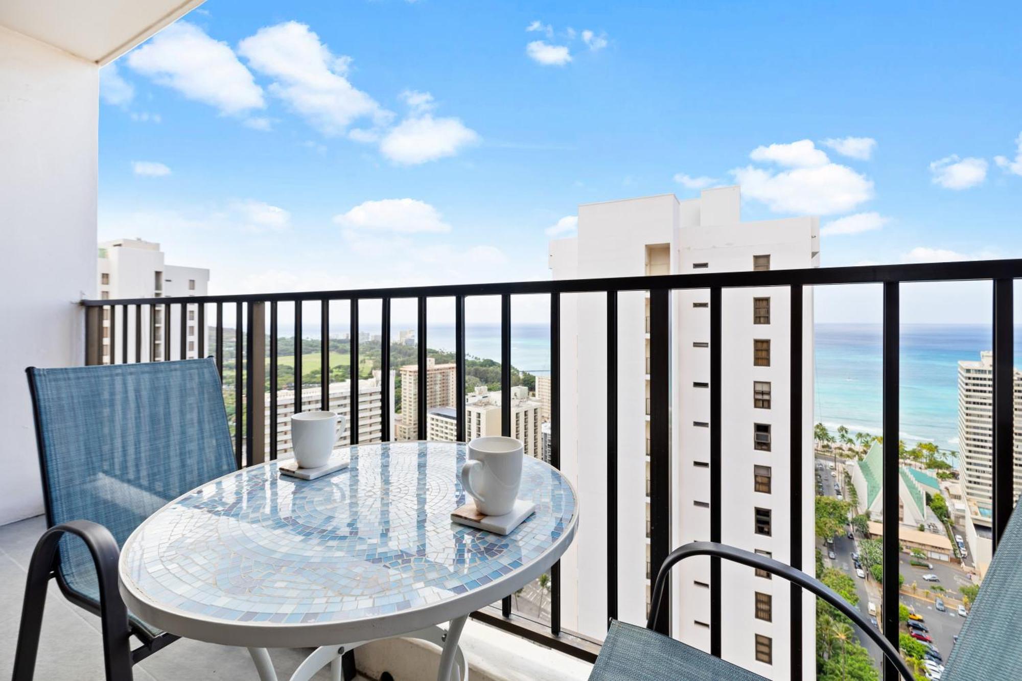 Apartment Heart Of Waikiki - Ocean View With Free Parking Honolulu