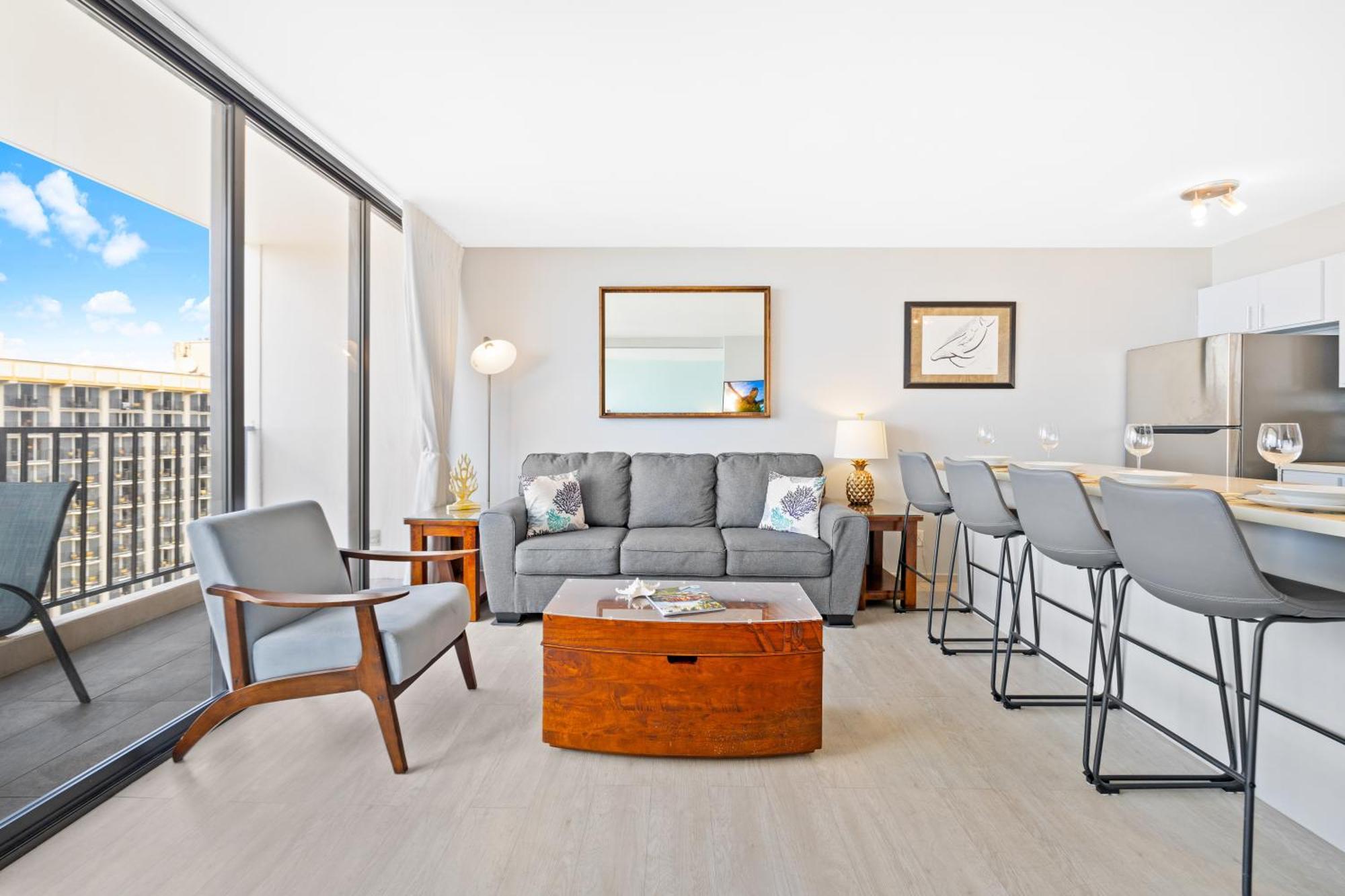 Heart Of Waikiki - Ocean View With Free Parking Apartment *