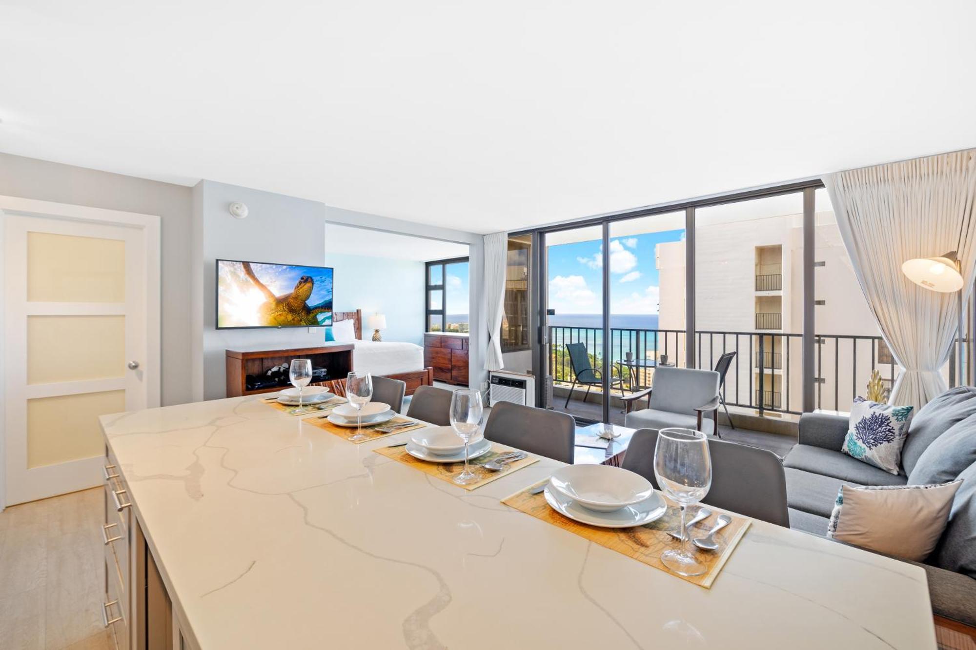 Apartment Heart Of Waikiki - Ocean View With Free Parking