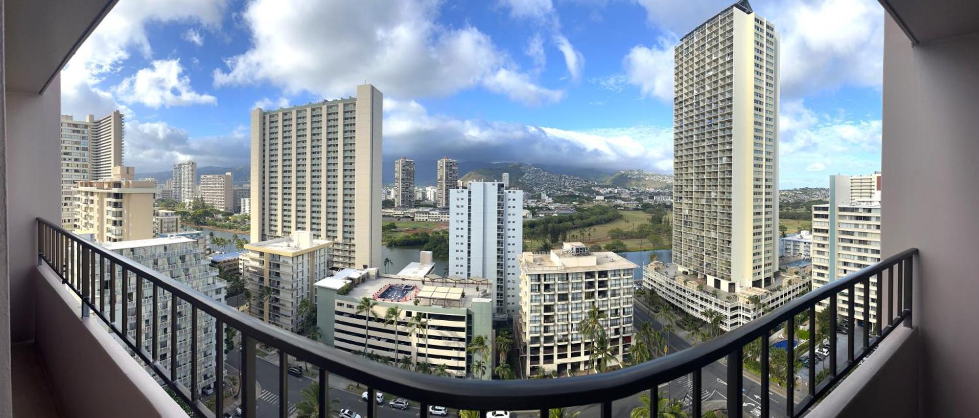 Royal Kuhio 1703 - Spacious With Stunning Mountain Views In The Heart Of Waikiki! *