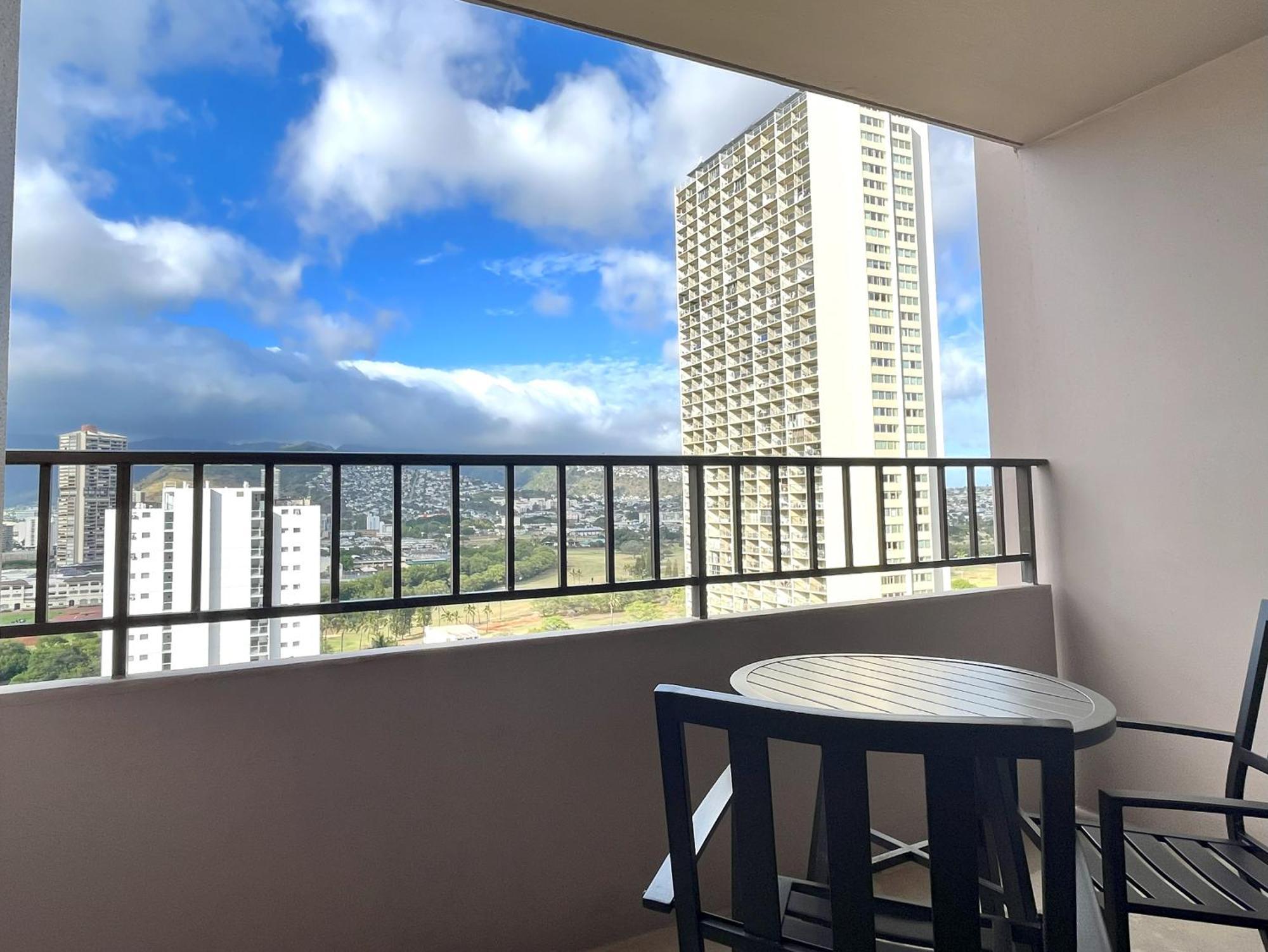 Royal Kuhio 1703 - Spacious With Stunning Mountain Views In The Heart Of Waikiki! * Honolulu