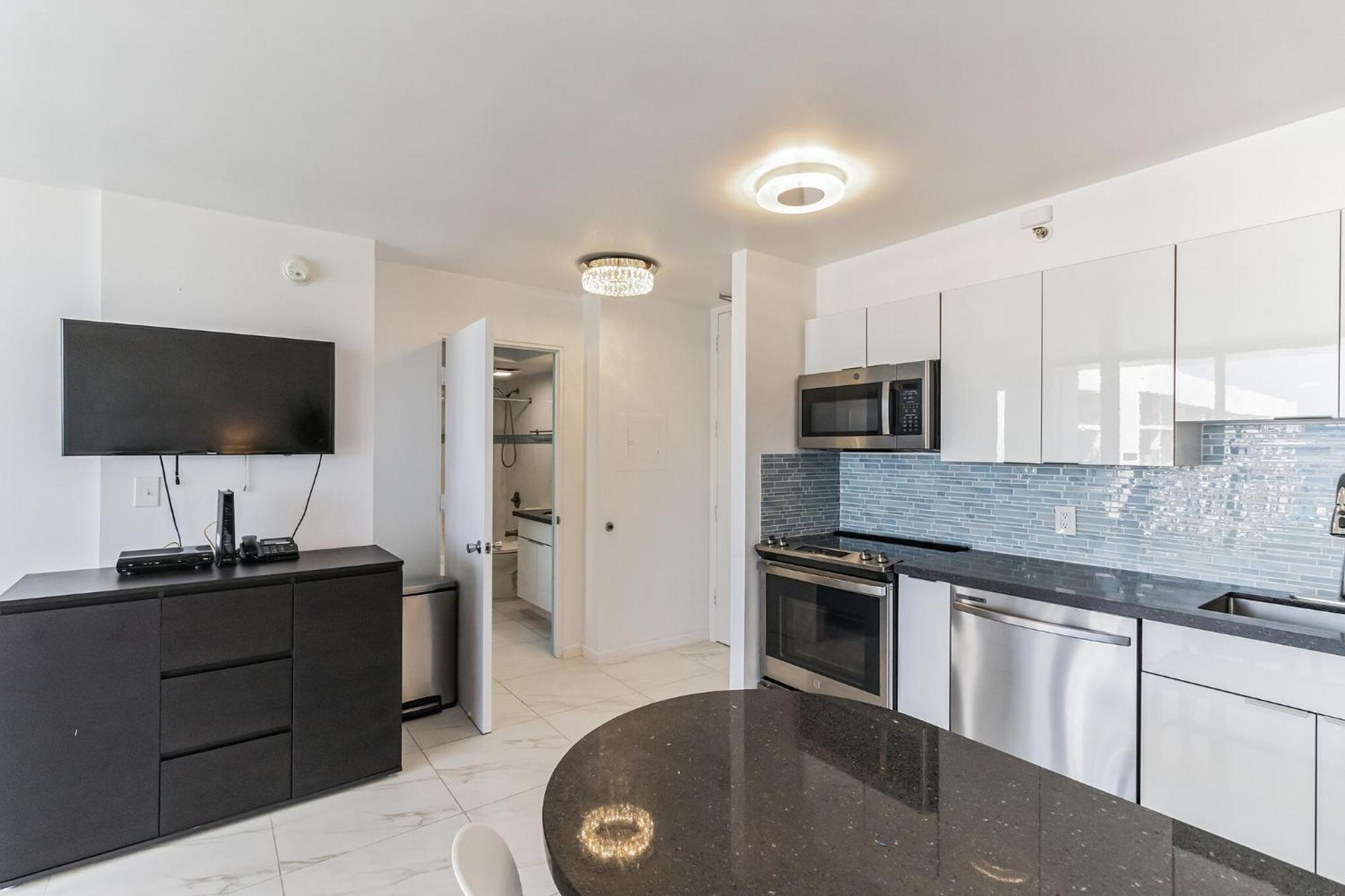 Standard Ocean View - 36th Floor, Free Parking & Wifi Apartment Honolulu