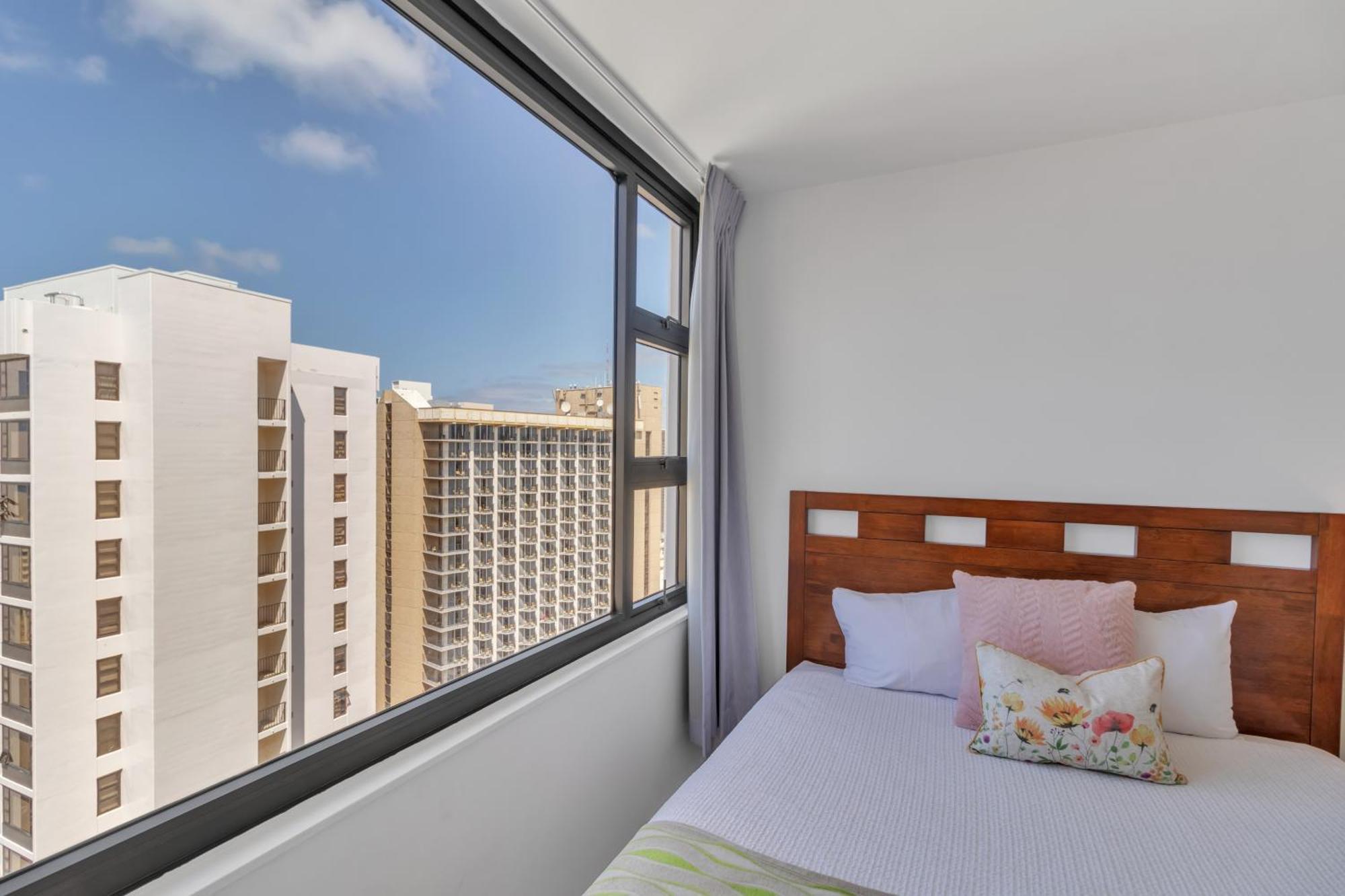 Apartment Standard Ocean View - 36th Floor, Free Parking & Wifi *
