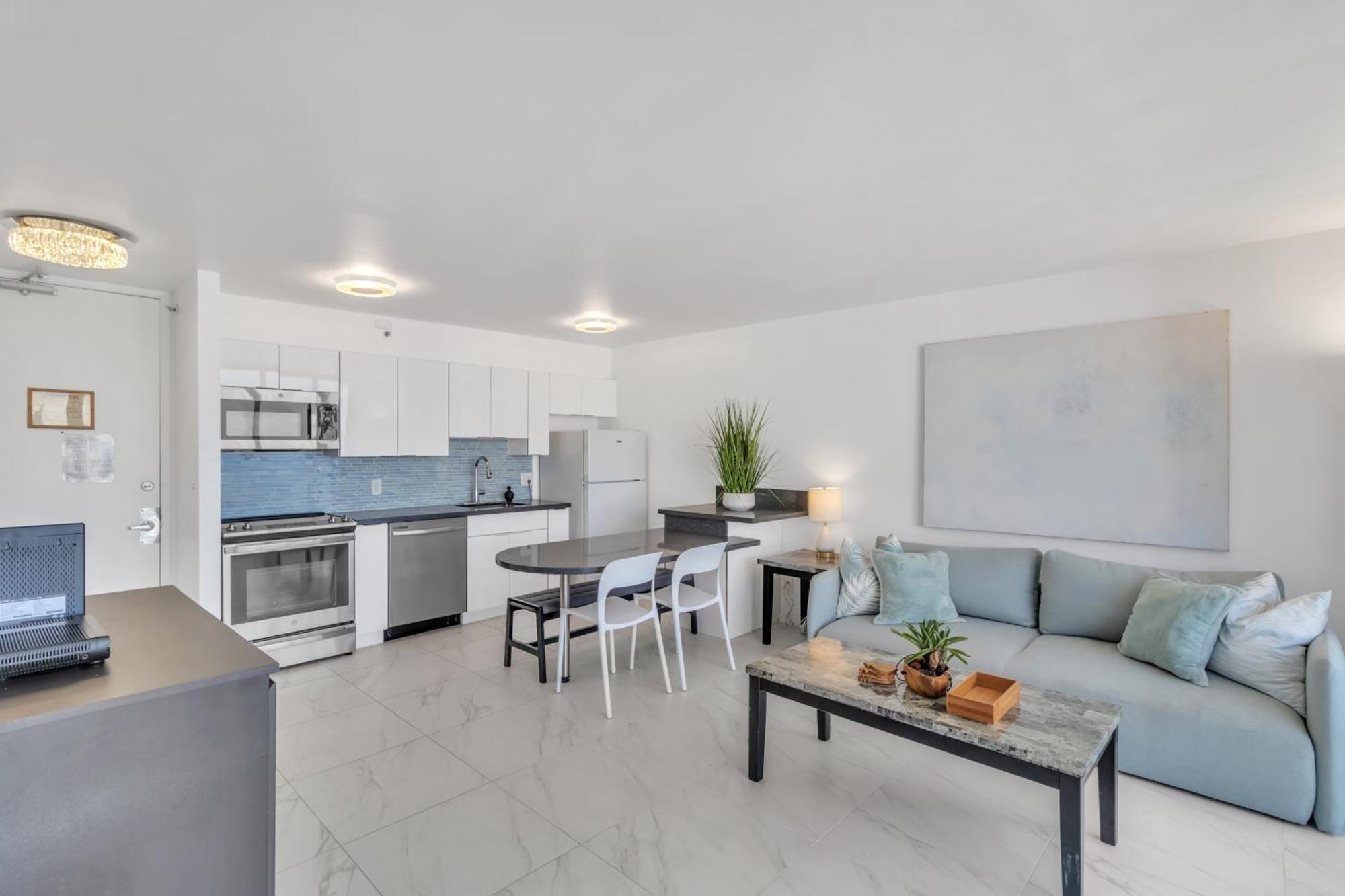 Apartment Standard Ocean View - 36th Floor, Free Parking & Wifi
