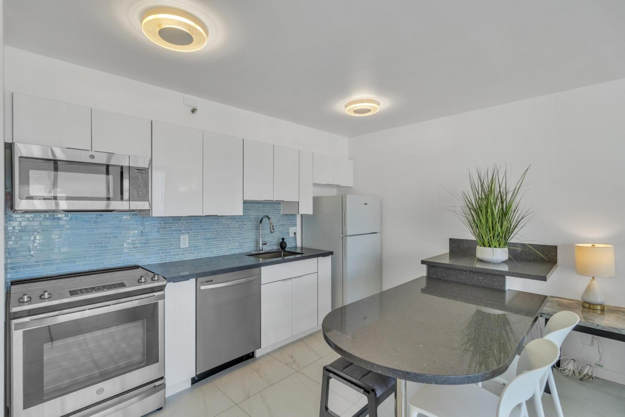 Standard Ocean View - 36th Floor, Free Parking & Wifi * Honolulu