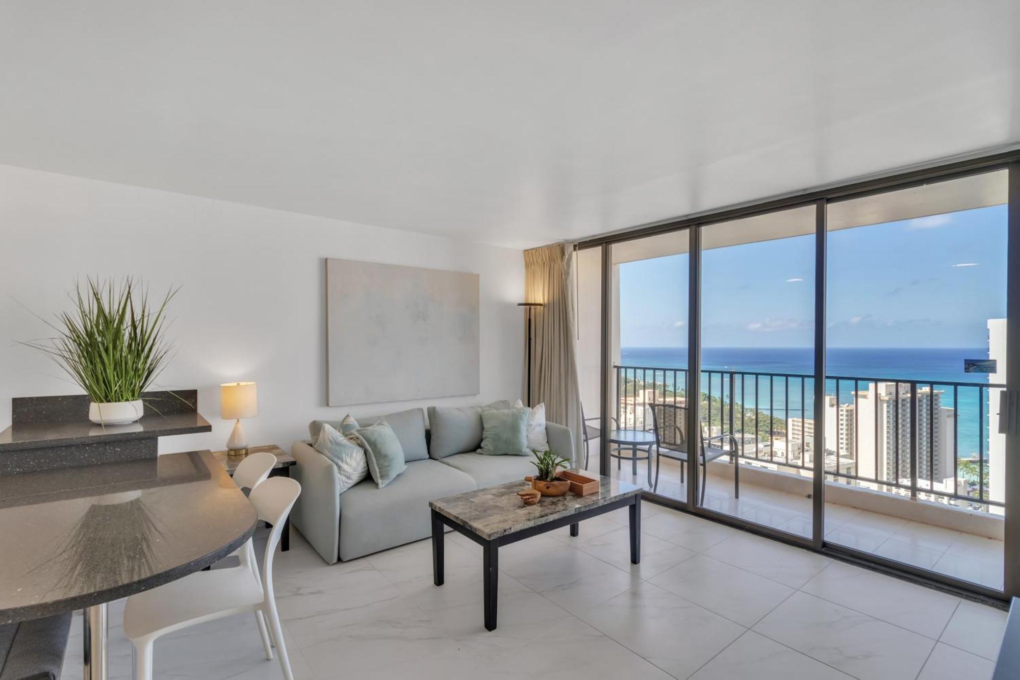 Apartment Standard Ocean View - 36th Floor, Free Parking & Wifi *