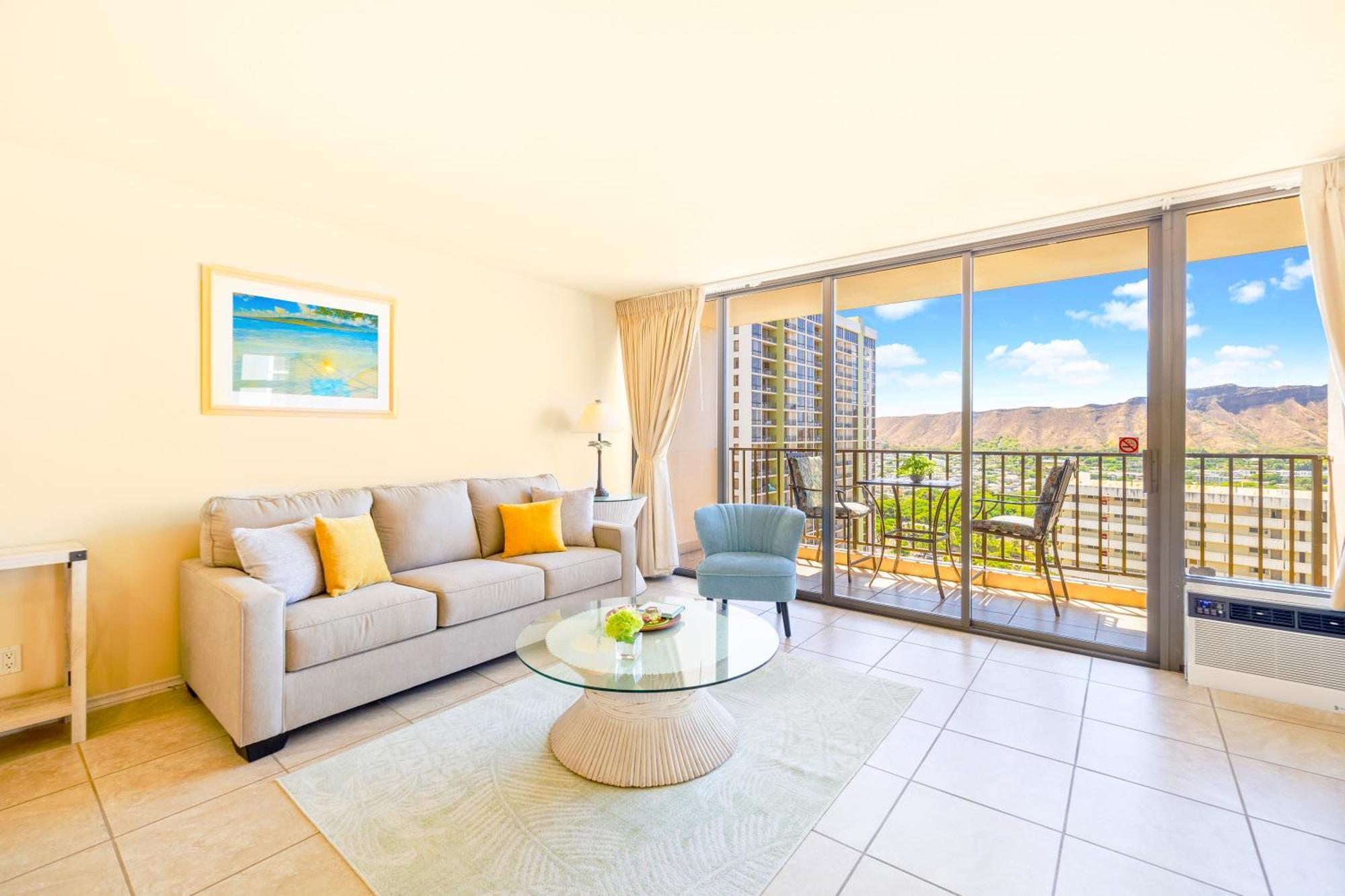 Diamond Head Views Retreat With Free Parking & Near Waikiki Beach! Apartment
