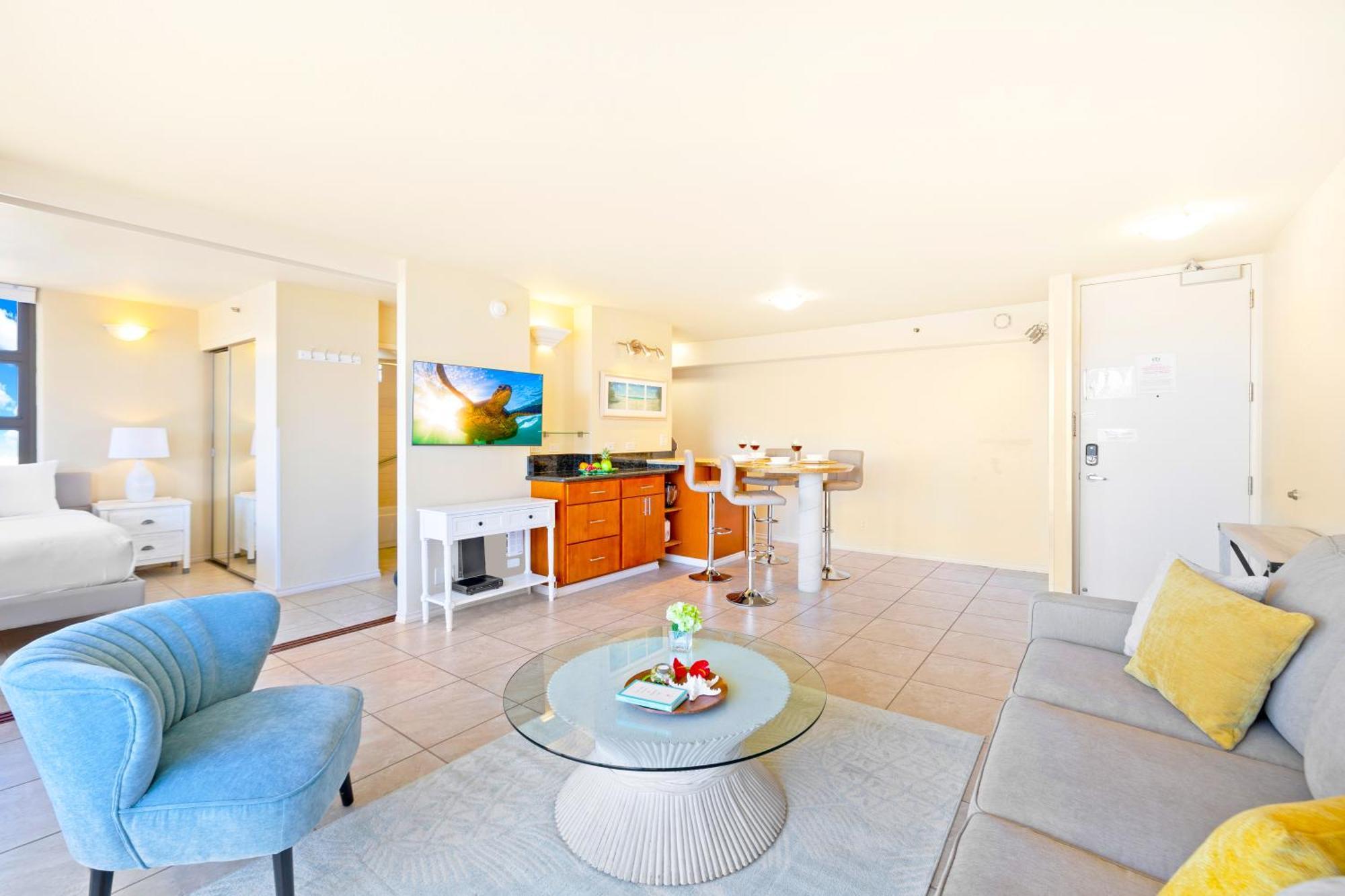 Apartment Diamond Head Views Retreat With Free Parking & Near Waikiki Beach! *