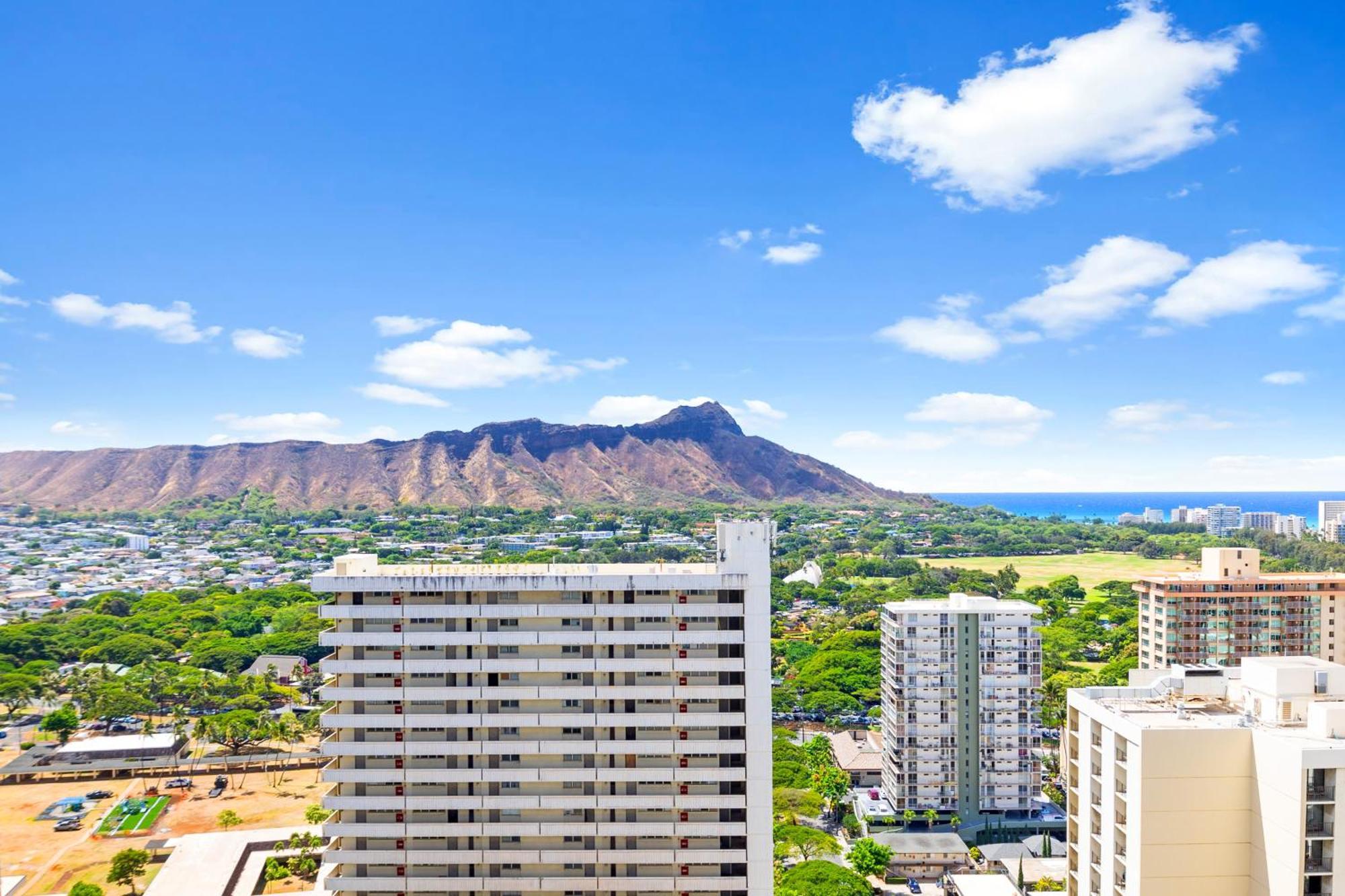 Diamond Head Views Retreat With Free Parking & Near Waikiki Beach! Apartment *