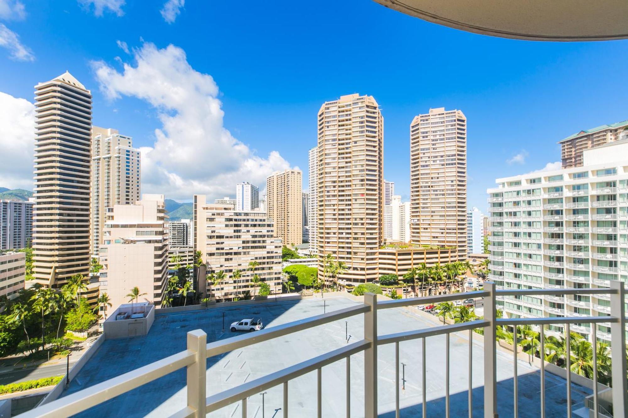 Ilikai Marina 1495 View Apartment