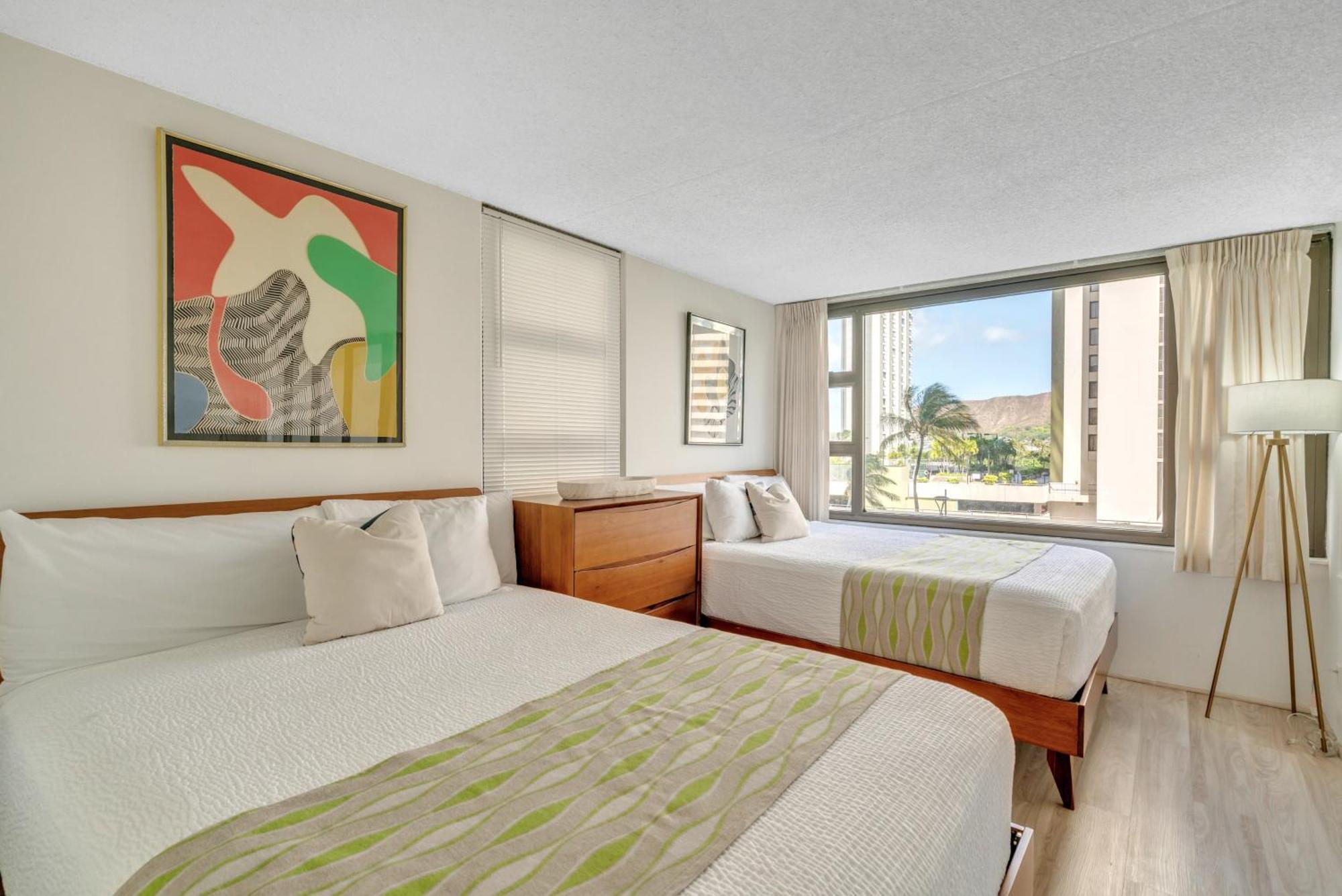 Apartment Tower 1 701 - Qq *