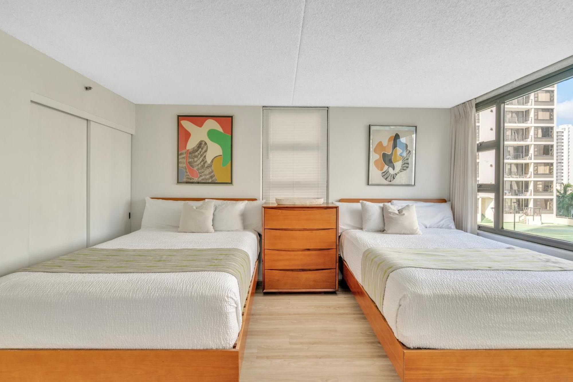 Apartment Tower 1 701 - Qq