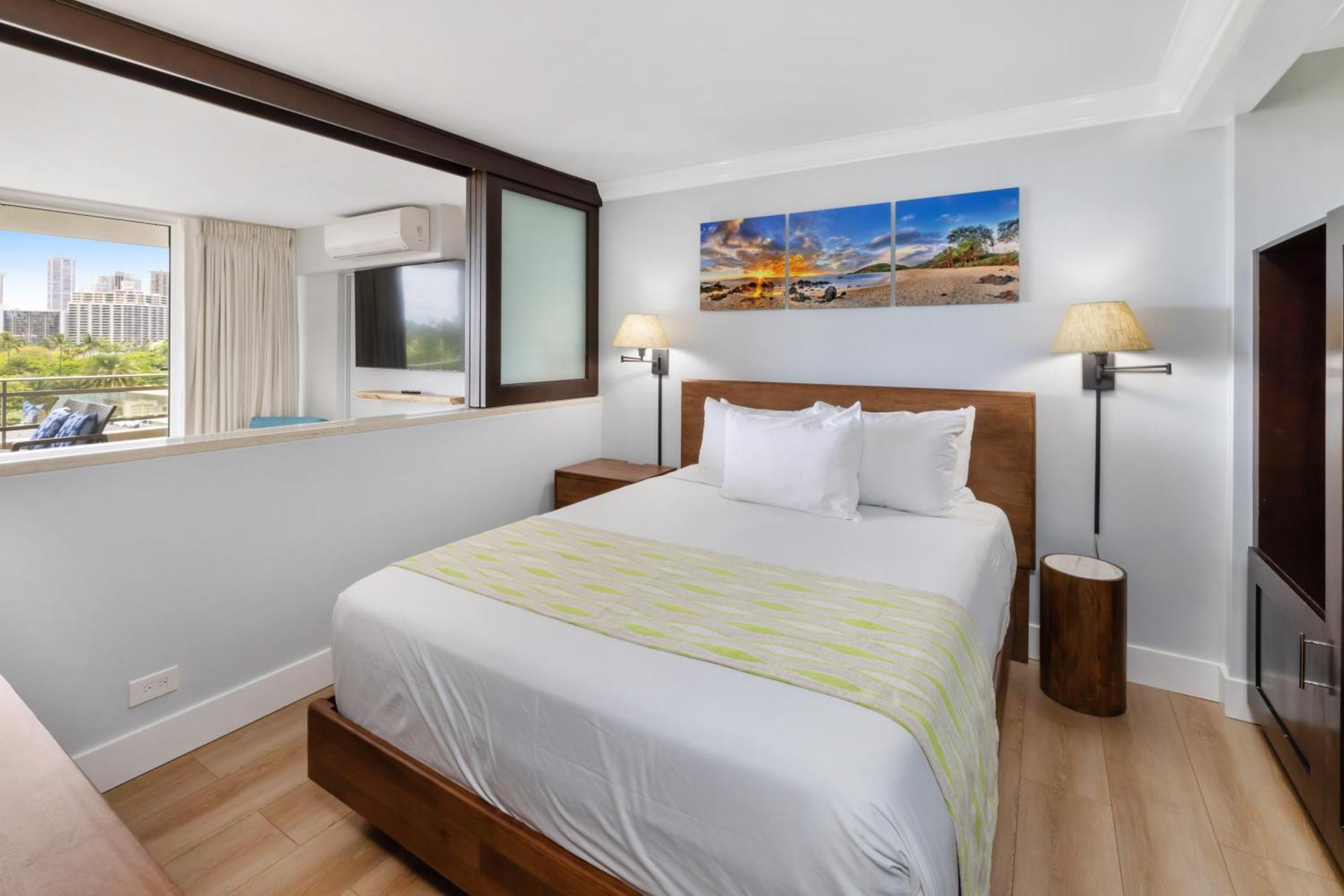 Regency On Beachwalk Waikiki By Outrigger *