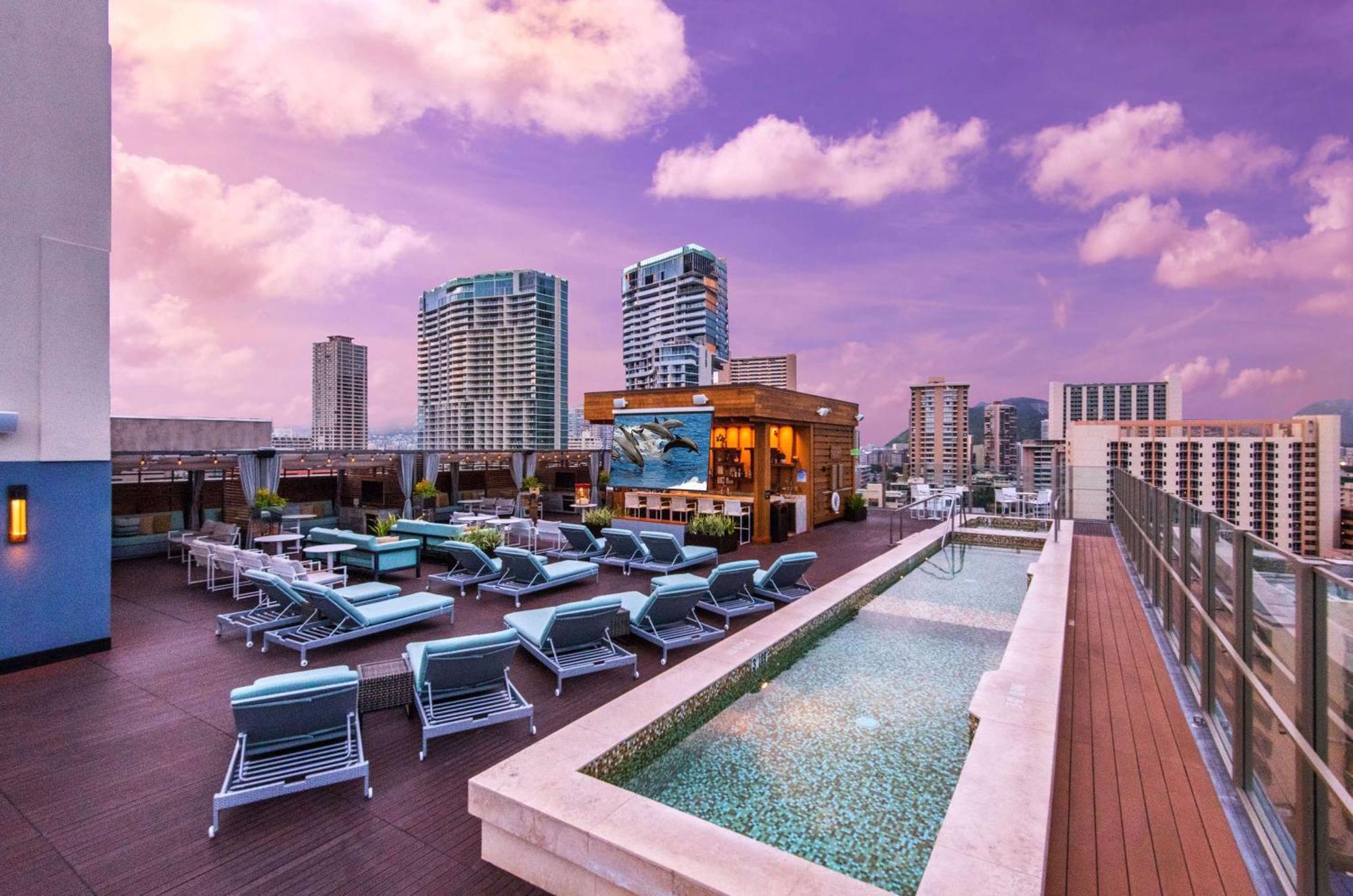 Resort Hilton Grand Vacations Club Hokulani Waikiki 3*