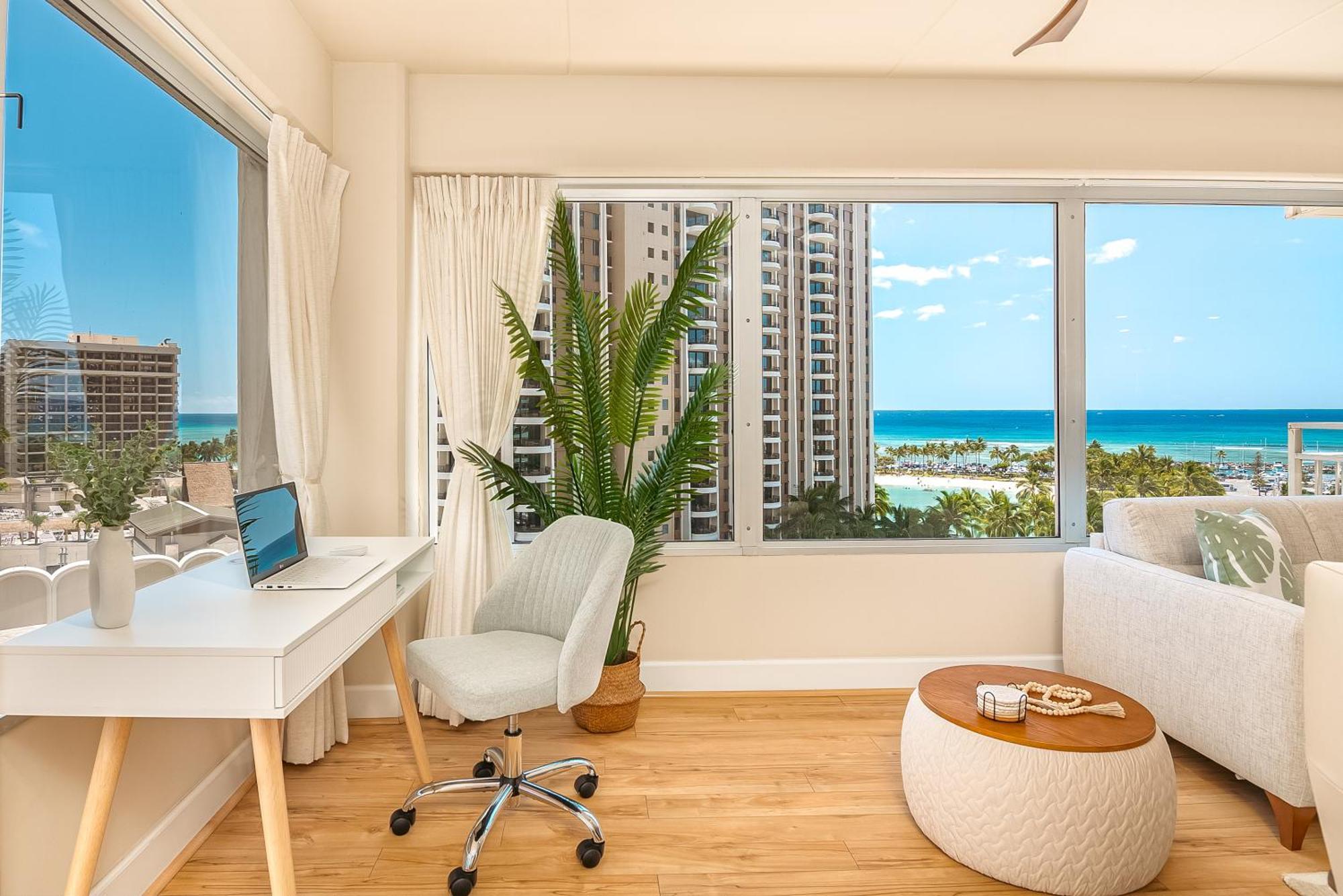 Upscale 2br & 2ba Ocean View In Waikiki With Parking! * Honolulu