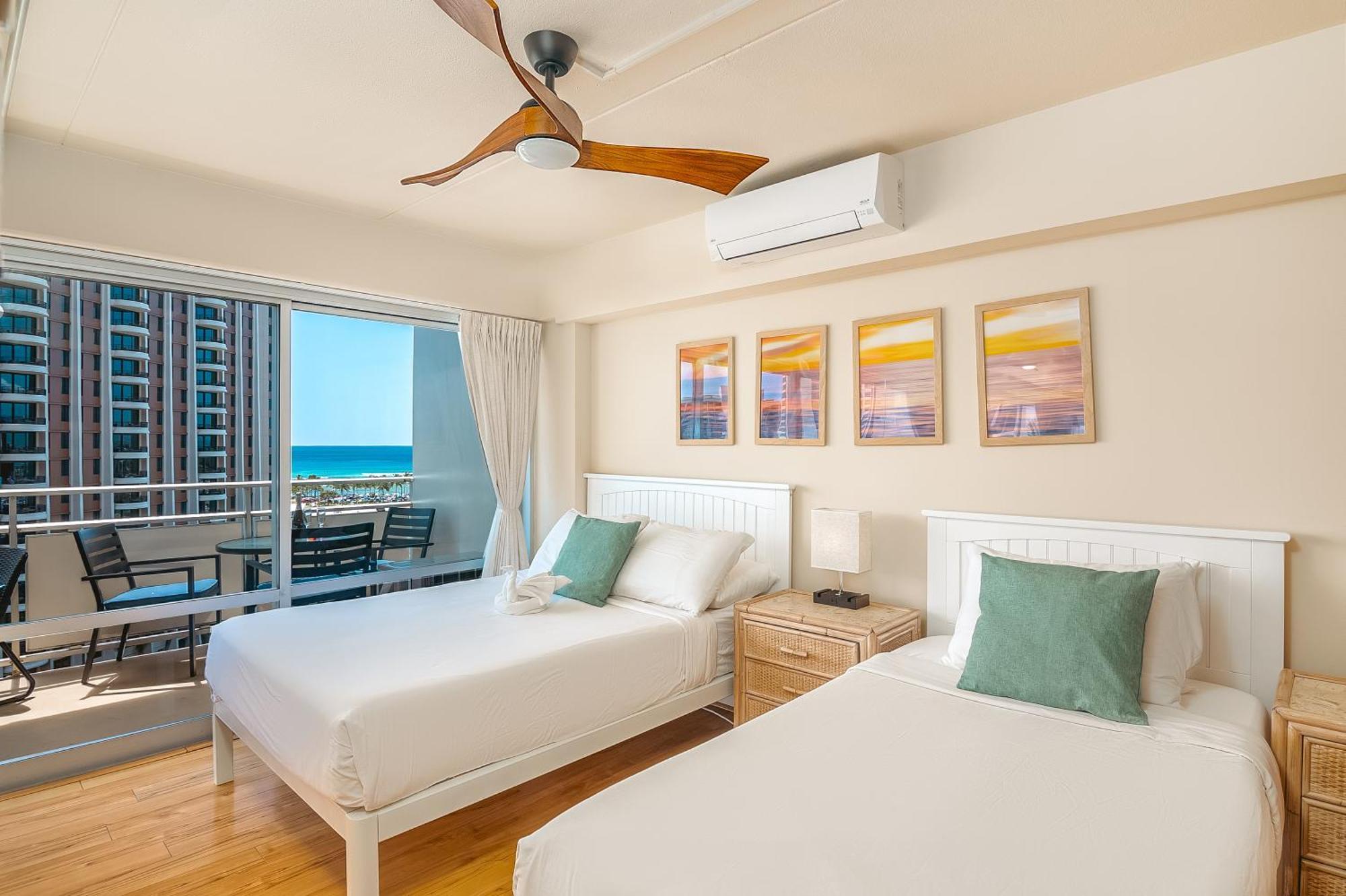 Upscale 2br & 2ba Ocean View In Waikiki With Parking! Honolulu