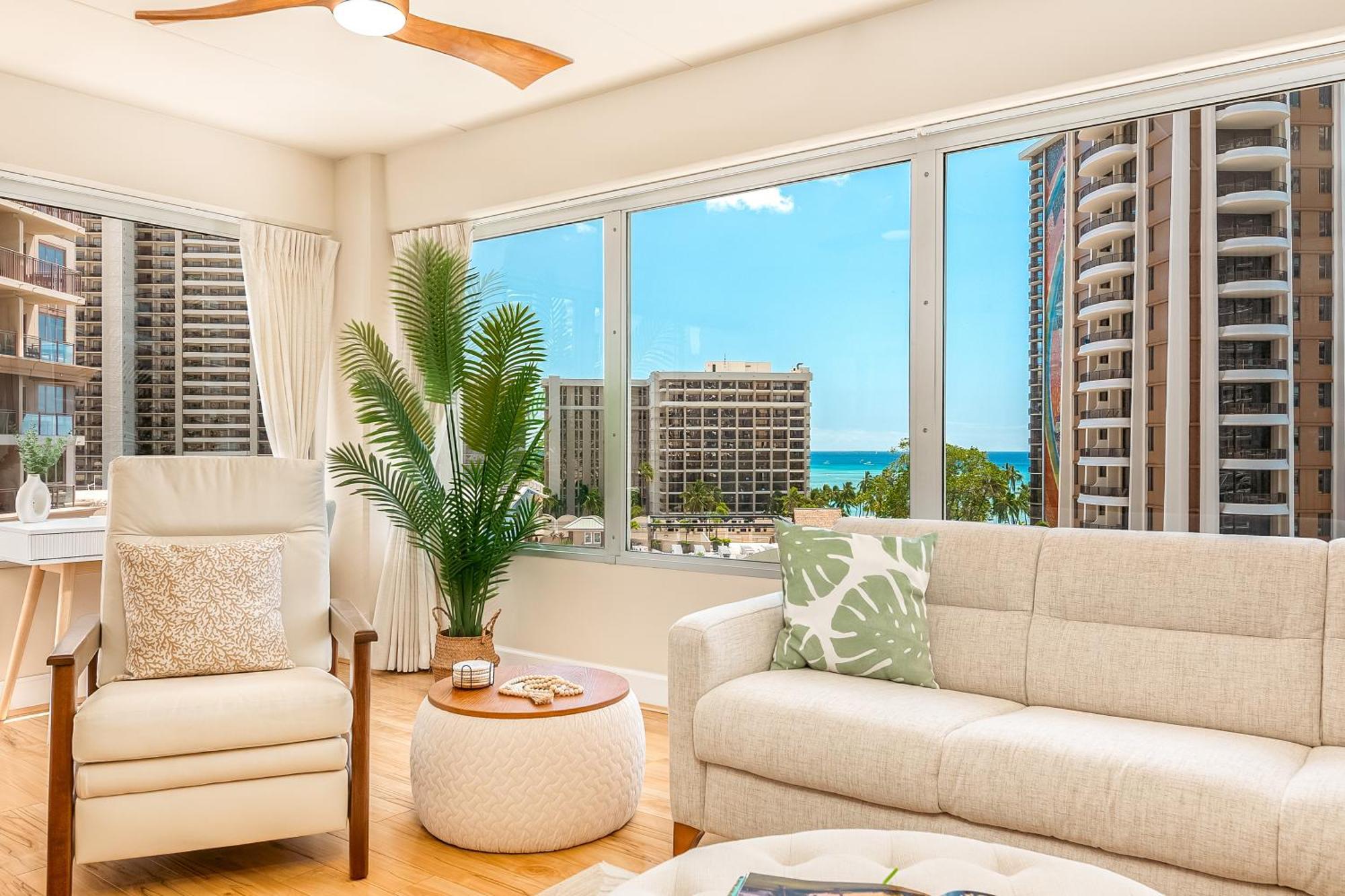Upscale 2br & 2ba Ocean View In Waikiki With Parking! Apartment