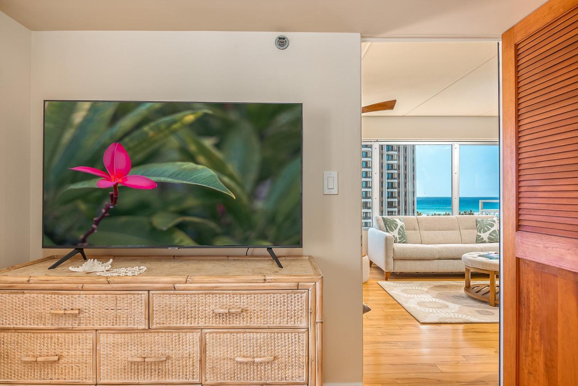 Apartment Upscale 2br & 2ba Ocean View In Waikiki With Parking! Honolulu