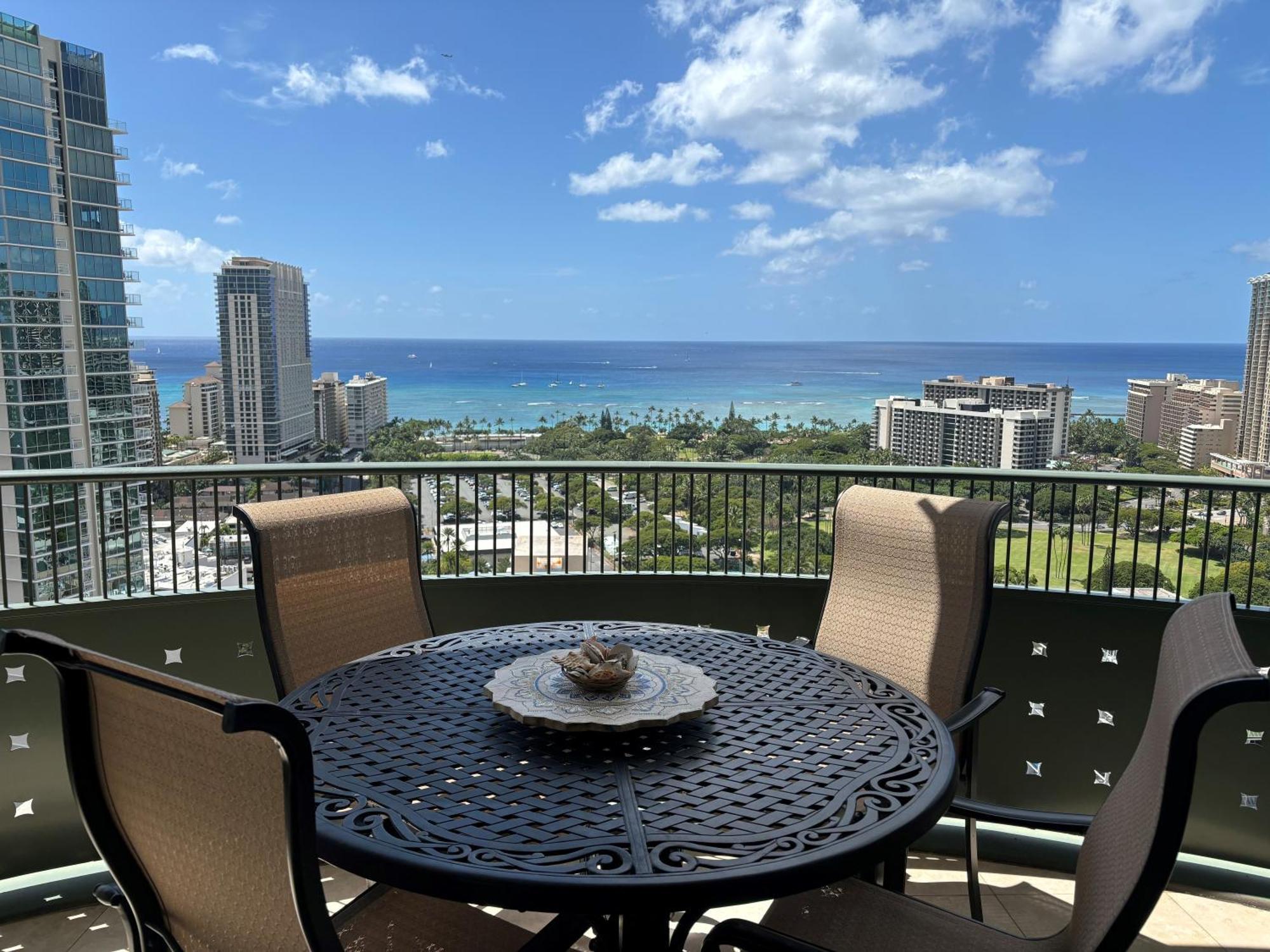 Lanikea Ocean View Apartment