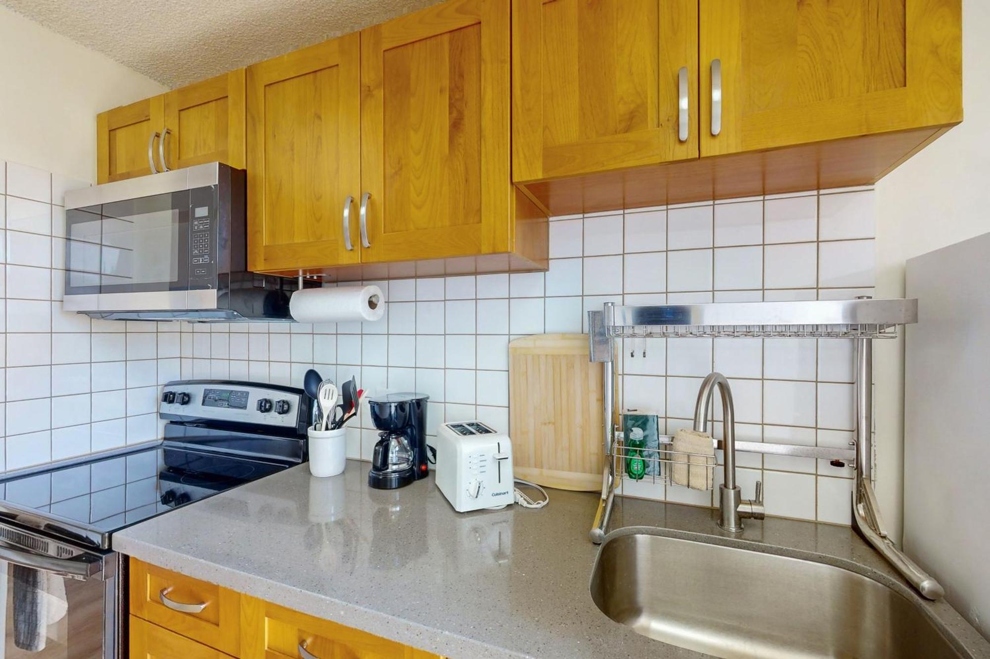 Apartment Waikiki Banyan 913