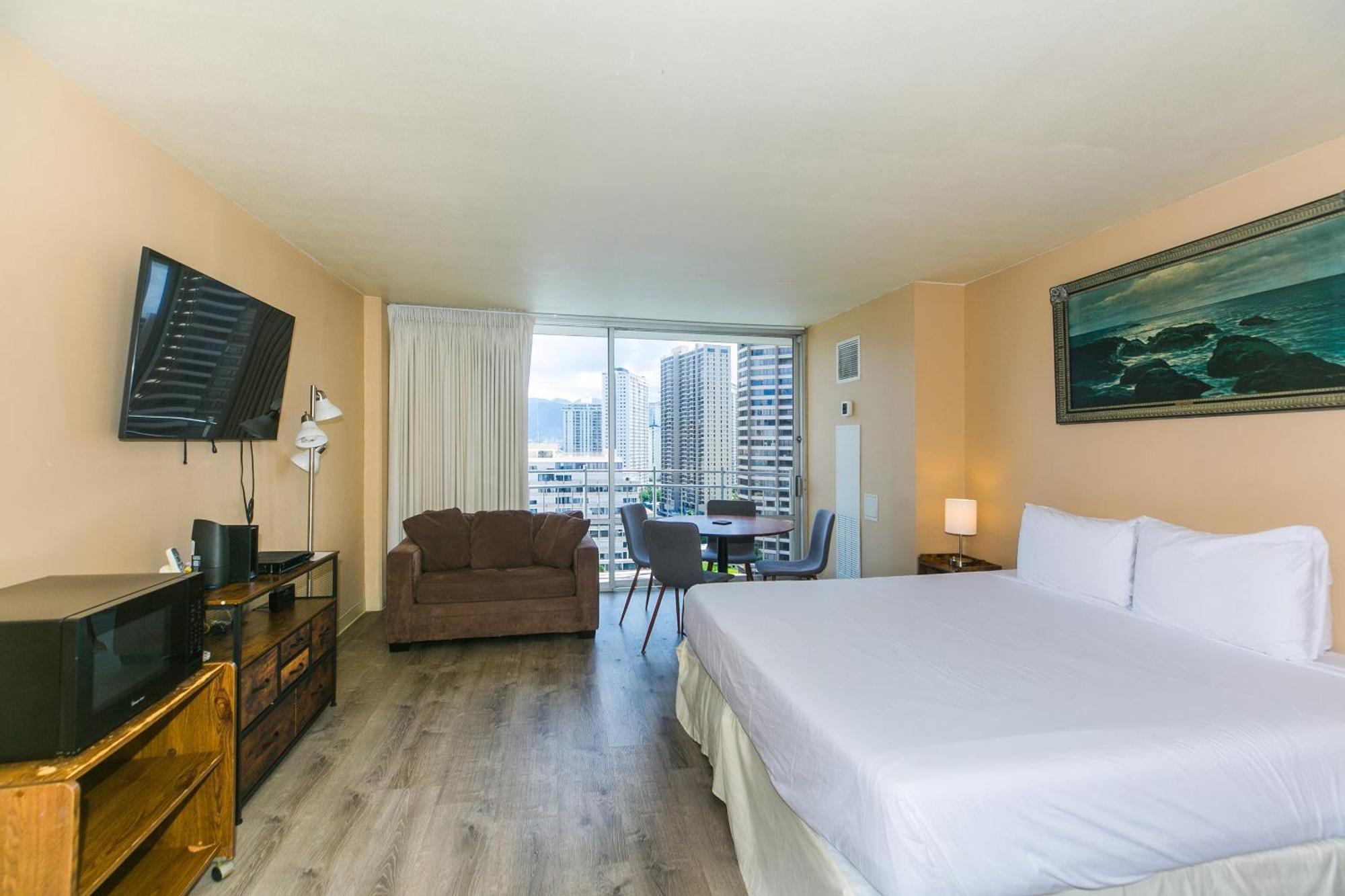 Ilikai Marina View With Fully Equipped Kitchens & Free Wifi Apartment