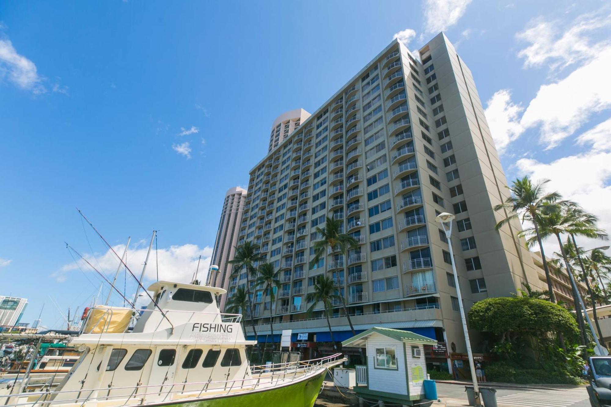Ilikai Marina 1781 View Apartment *