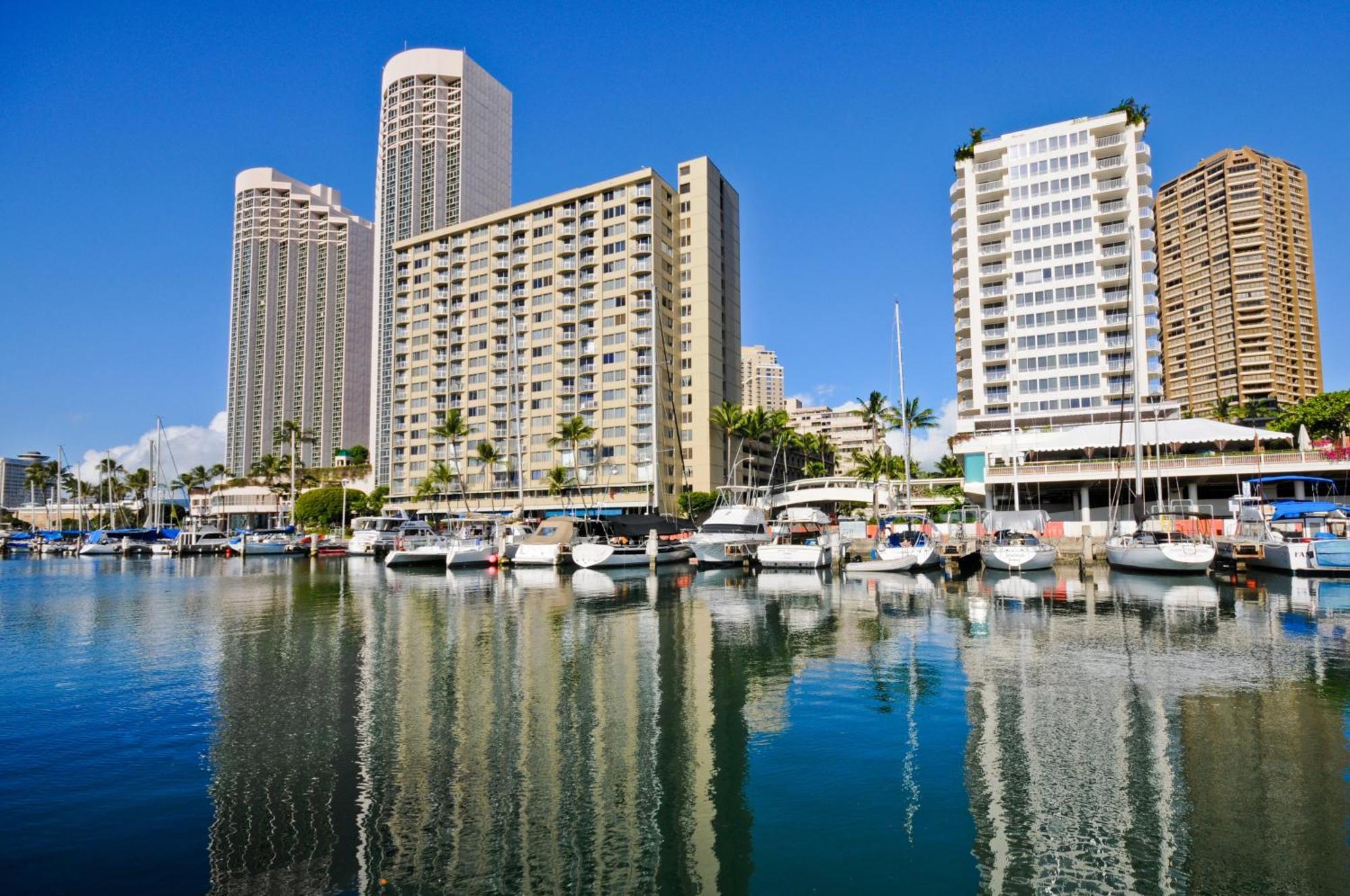 Ilikai Marina 1781 View Apartment *