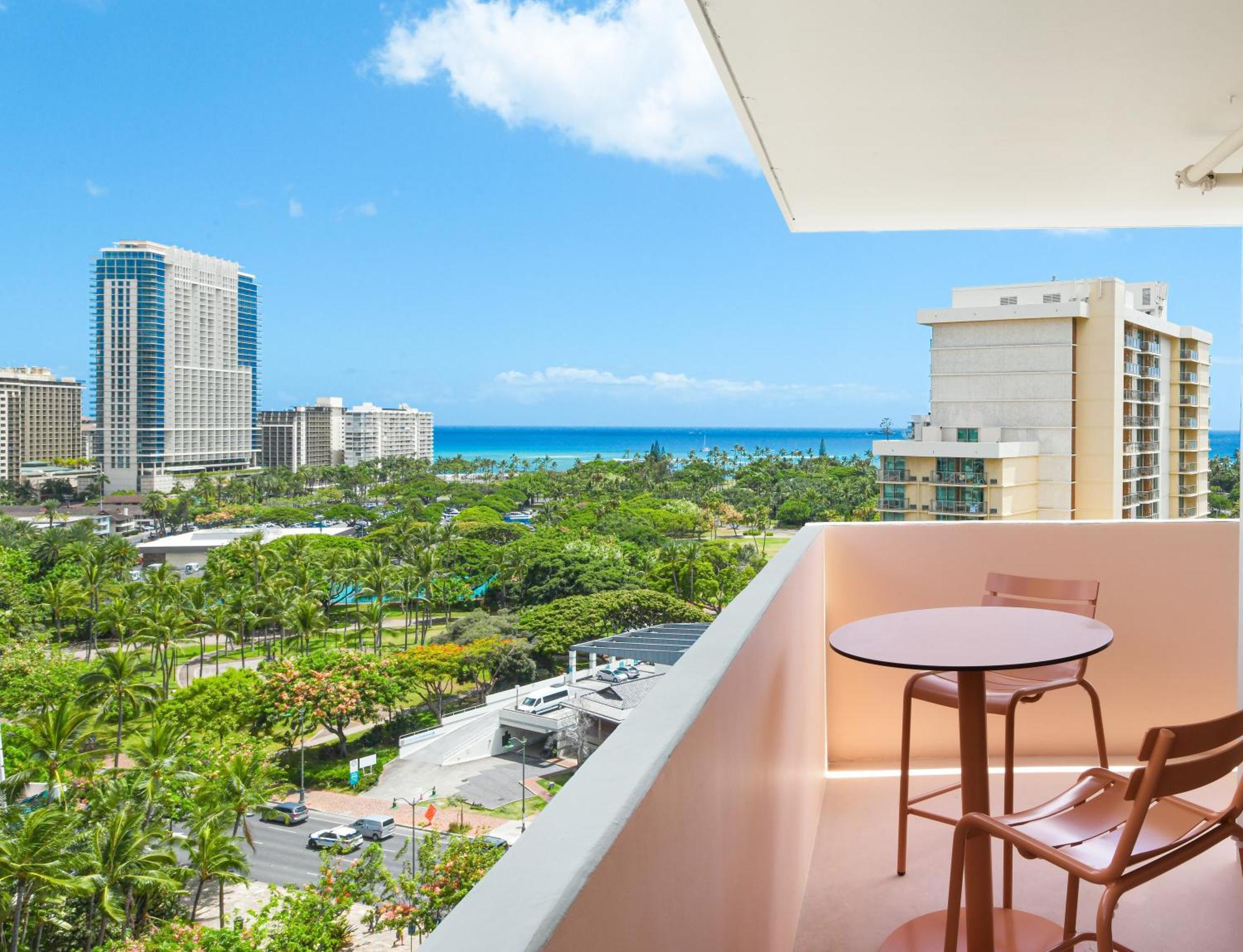 Romer Waikiki At The Ambassador 4*