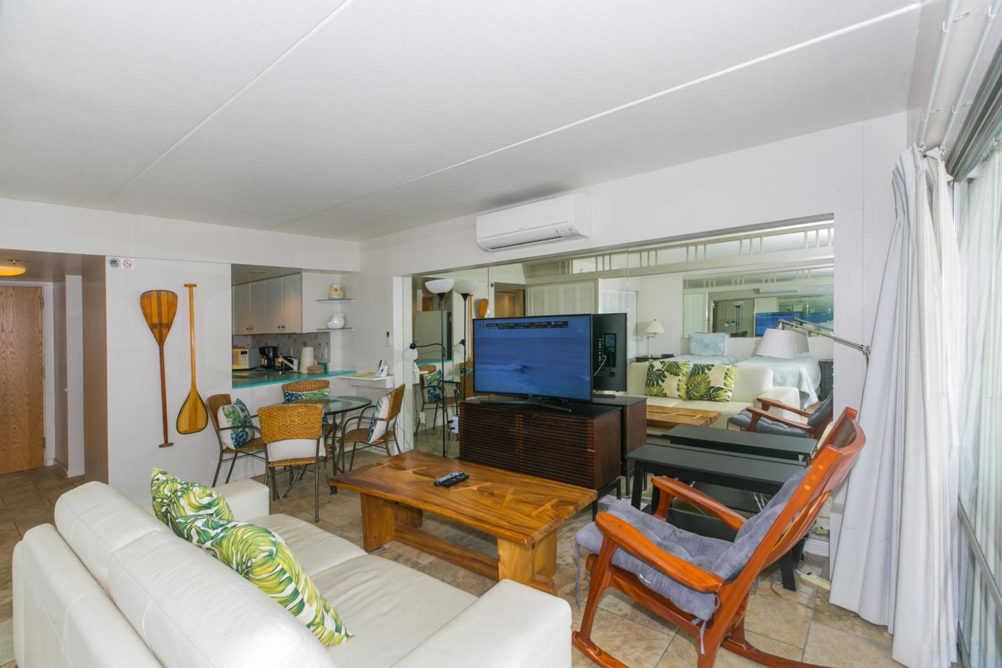 Apartment Ilikai Tower One Bedroom Harbor View *