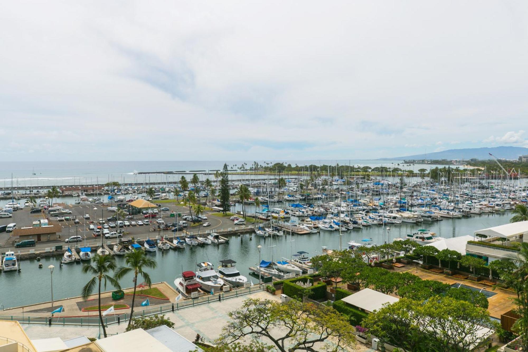Ilikai Tower One Bedroom Harbor View *