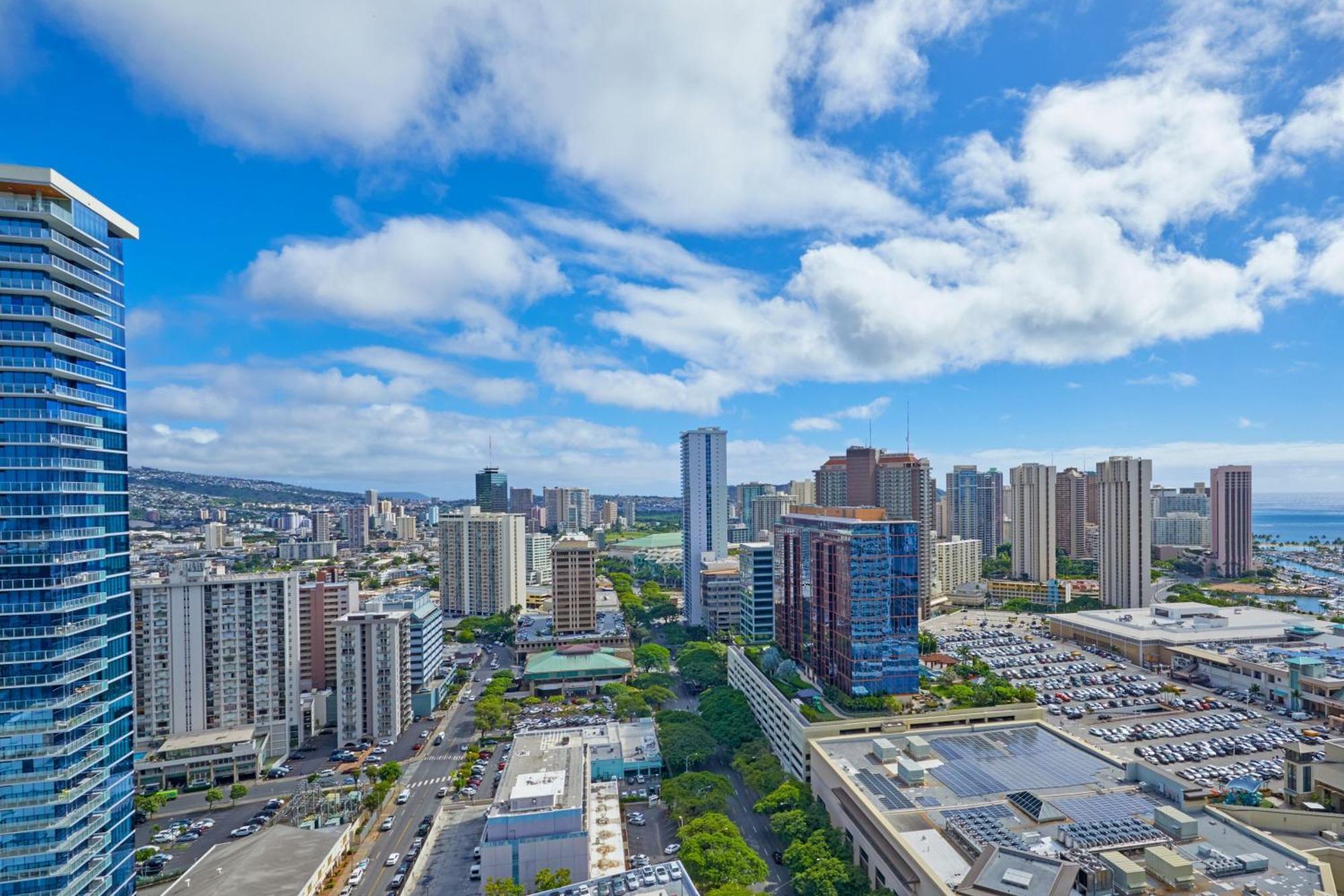 Renaissance & Hotel Honolulu