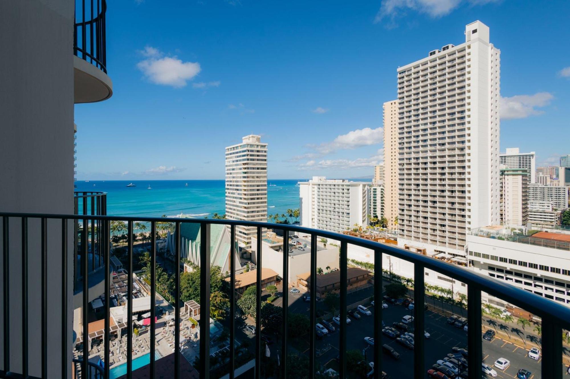 Waikiki Marriott & Resort 4*