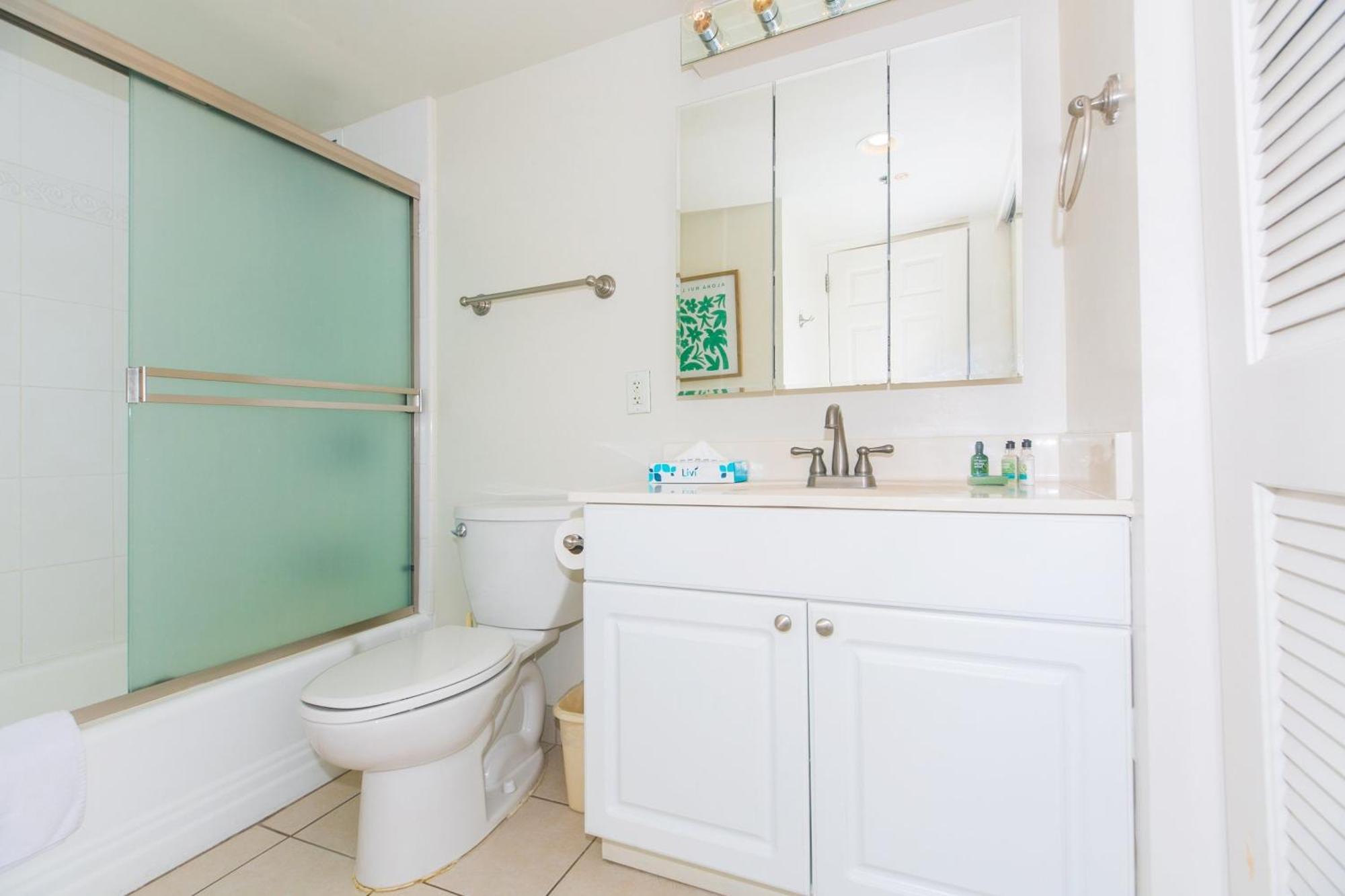 Two Bedroom Overlooking Ala Wai Boat Harbor *