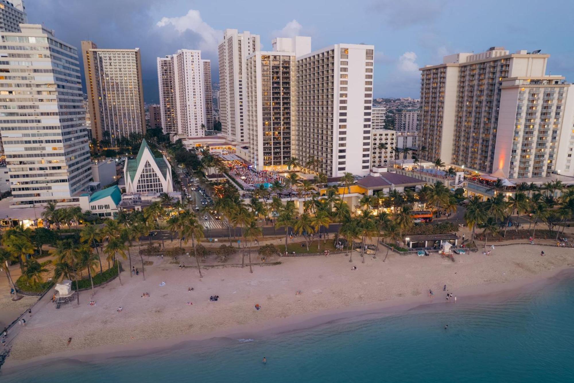 Waikiki Marriott & Honolulu