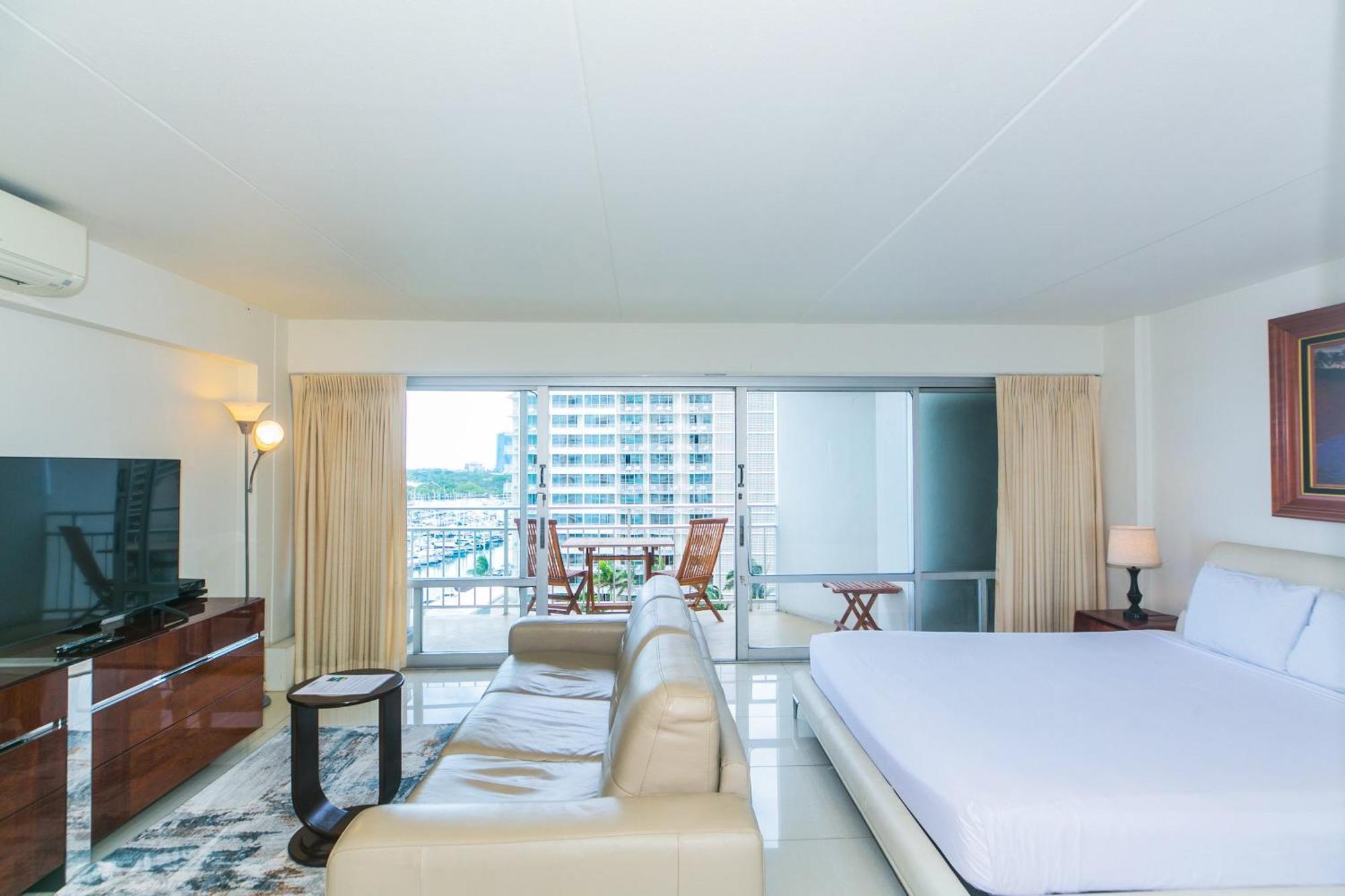 Ilikai Tower 1027 Honolulu