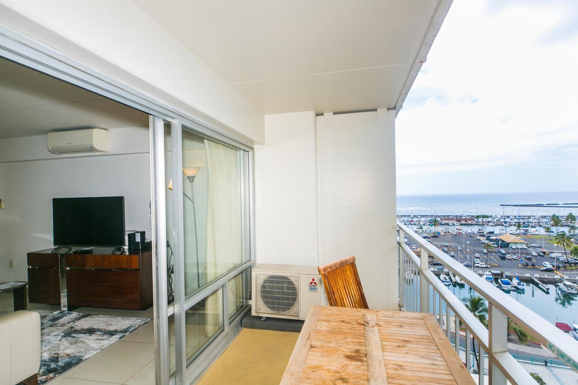 Apartment Ilikai Tower 1027