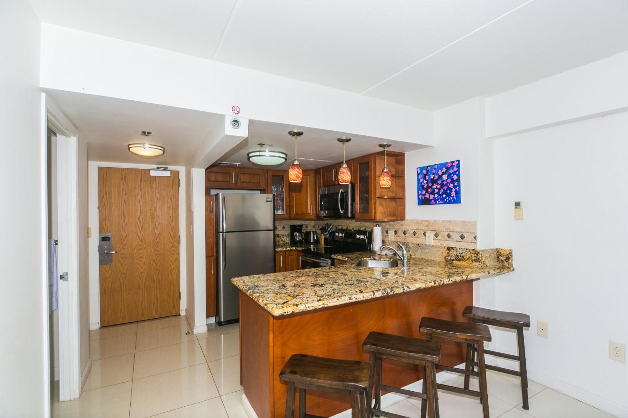 Apartment Ilikai Tower 1027 Honolulu