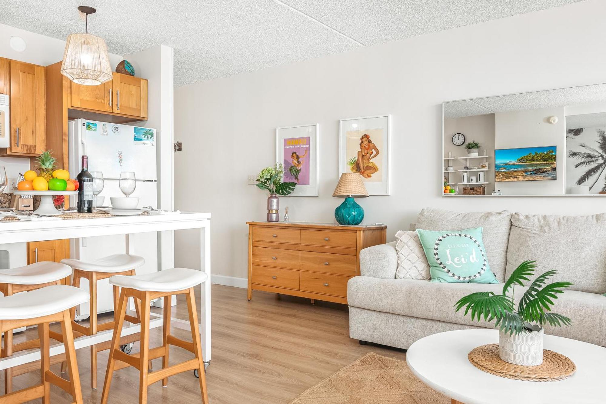 Apartment Lovely 1br Ocean View Condo, Near + Parking!