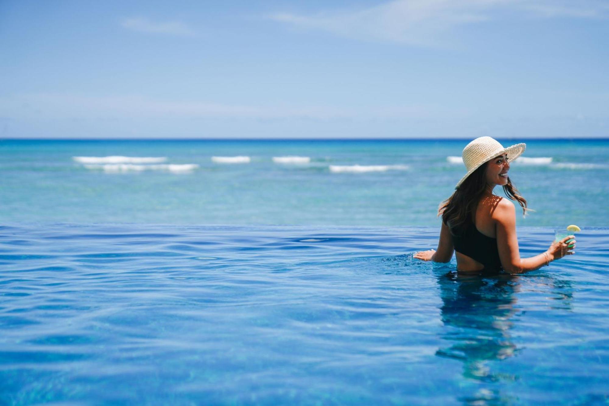 Sheraton Waikiki Resort 4*
