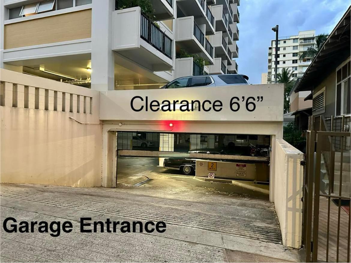 Waikiki 2 Bedrooms 2 Bathrooms With 1 Free Parking Space *