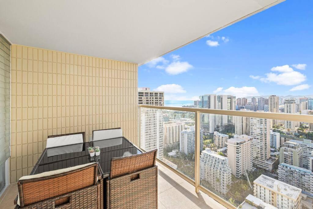 Waikiki 1bedroom Luxury Condo! Apartment *