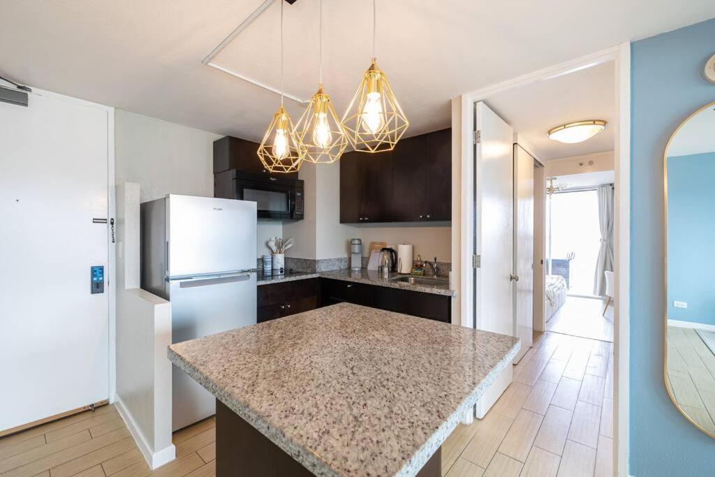 Waikiki 1bedroom Luxury Condo! *