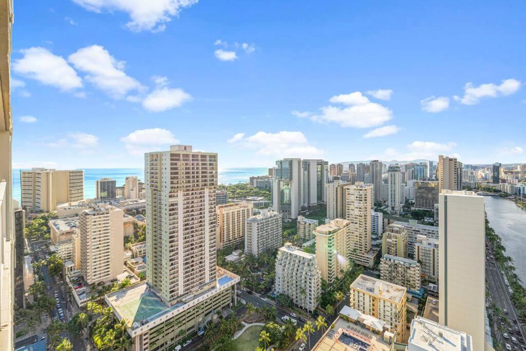 Waikiki 1bedroom Luxury Condo! Apartment *